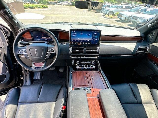 2024 Lincoln Navigator