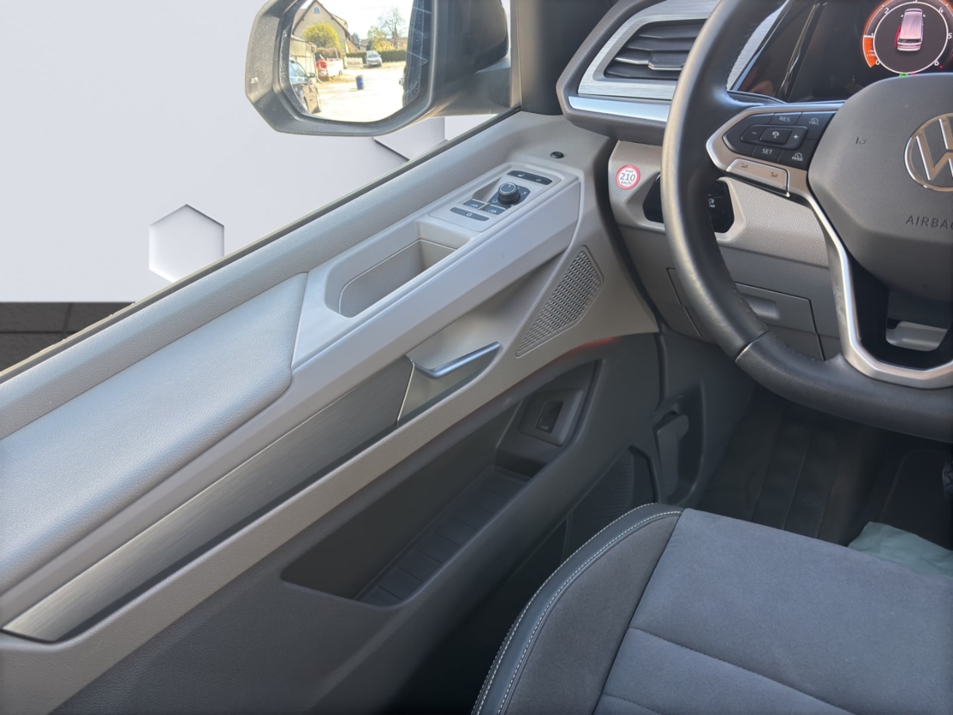 Volkswagen Multivan Life