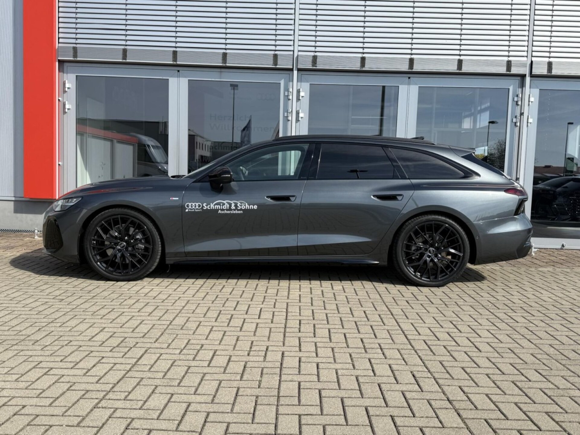 Audi A6 Avant edition one