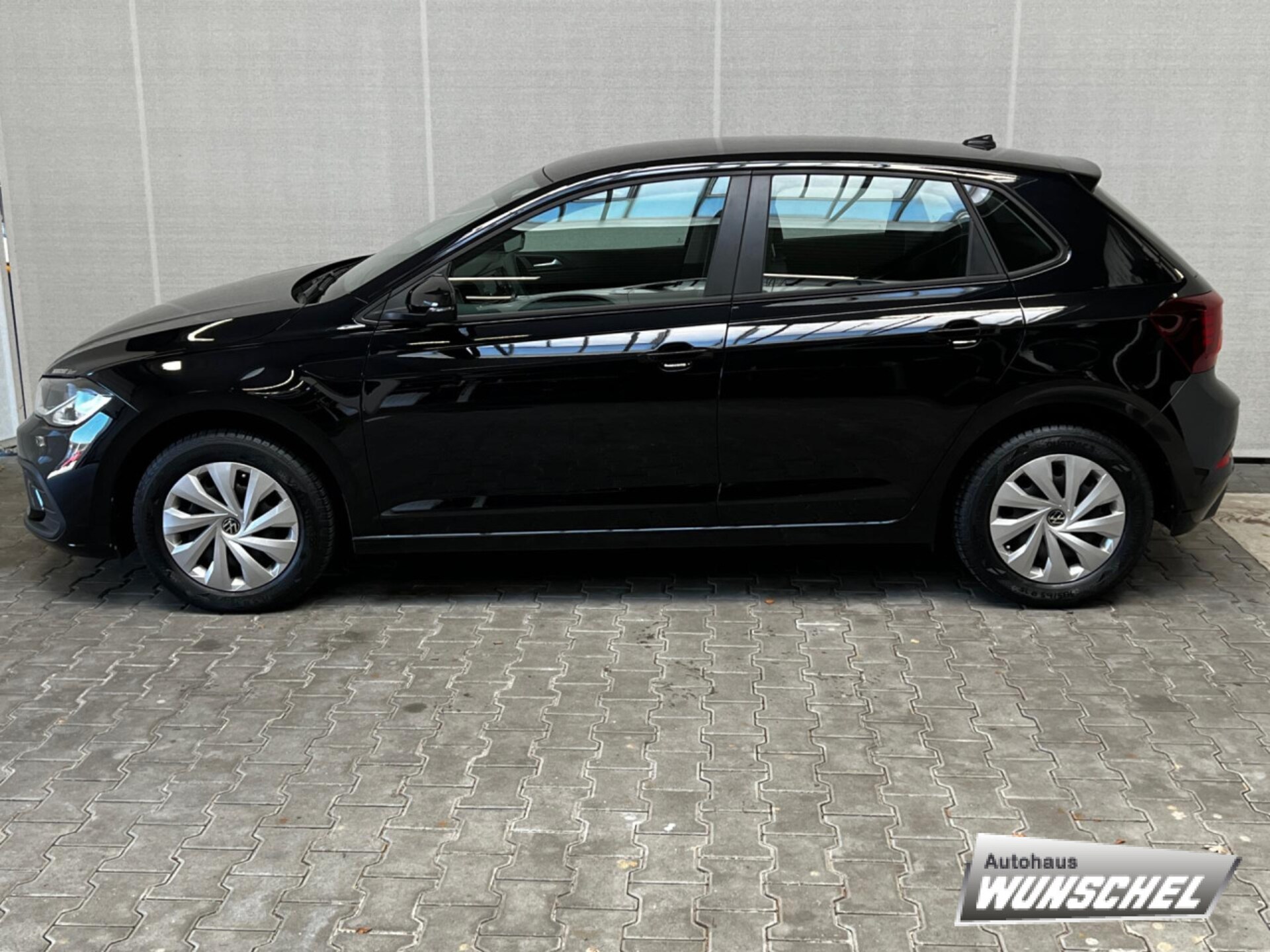 Volkswagen Polo Basis-Modell