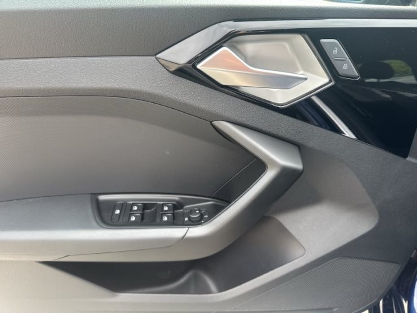 Bild über Audi A1 allstreet 30 TFSI S tronic - für weitere Informationen kontaktieren Sie den Audi Partner