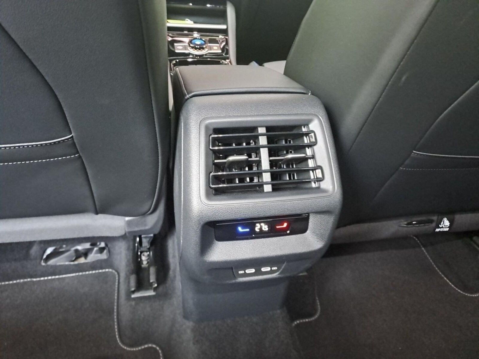 Volkswagen Tiguan – Bild 17