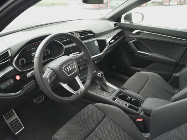 Image about Audi Q3 S line 40 TDI quattro S tronic