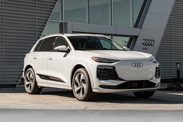 2025 Audi Q6 e-tron Premium Plus quattro's photo