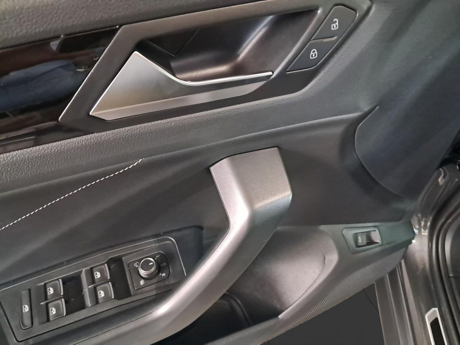 Volkswagen T-Roc – Bild 10