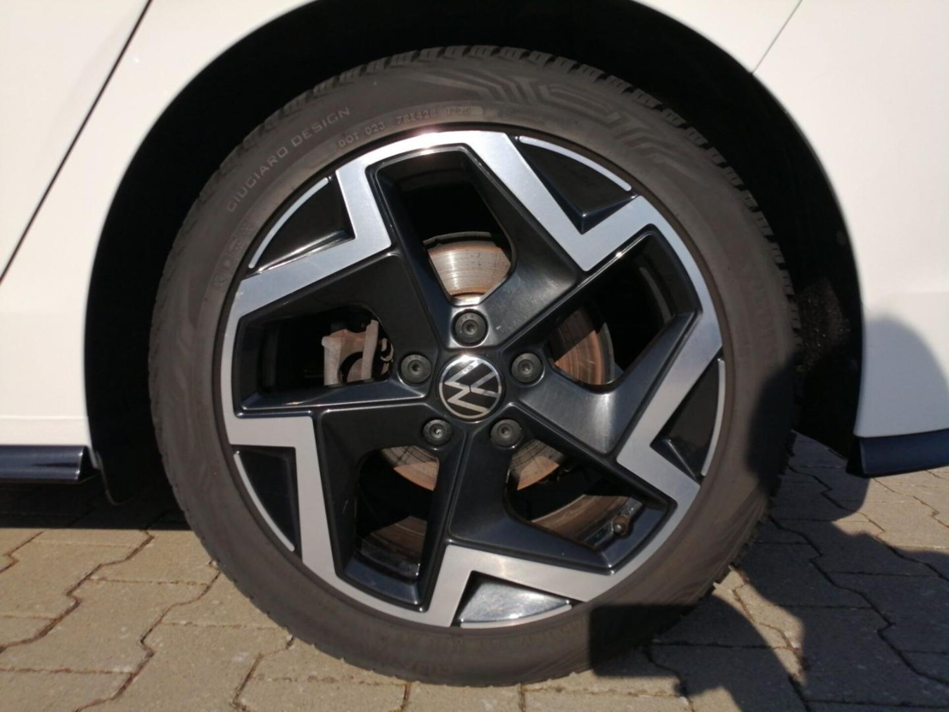 Volkswagen Golf R-Line