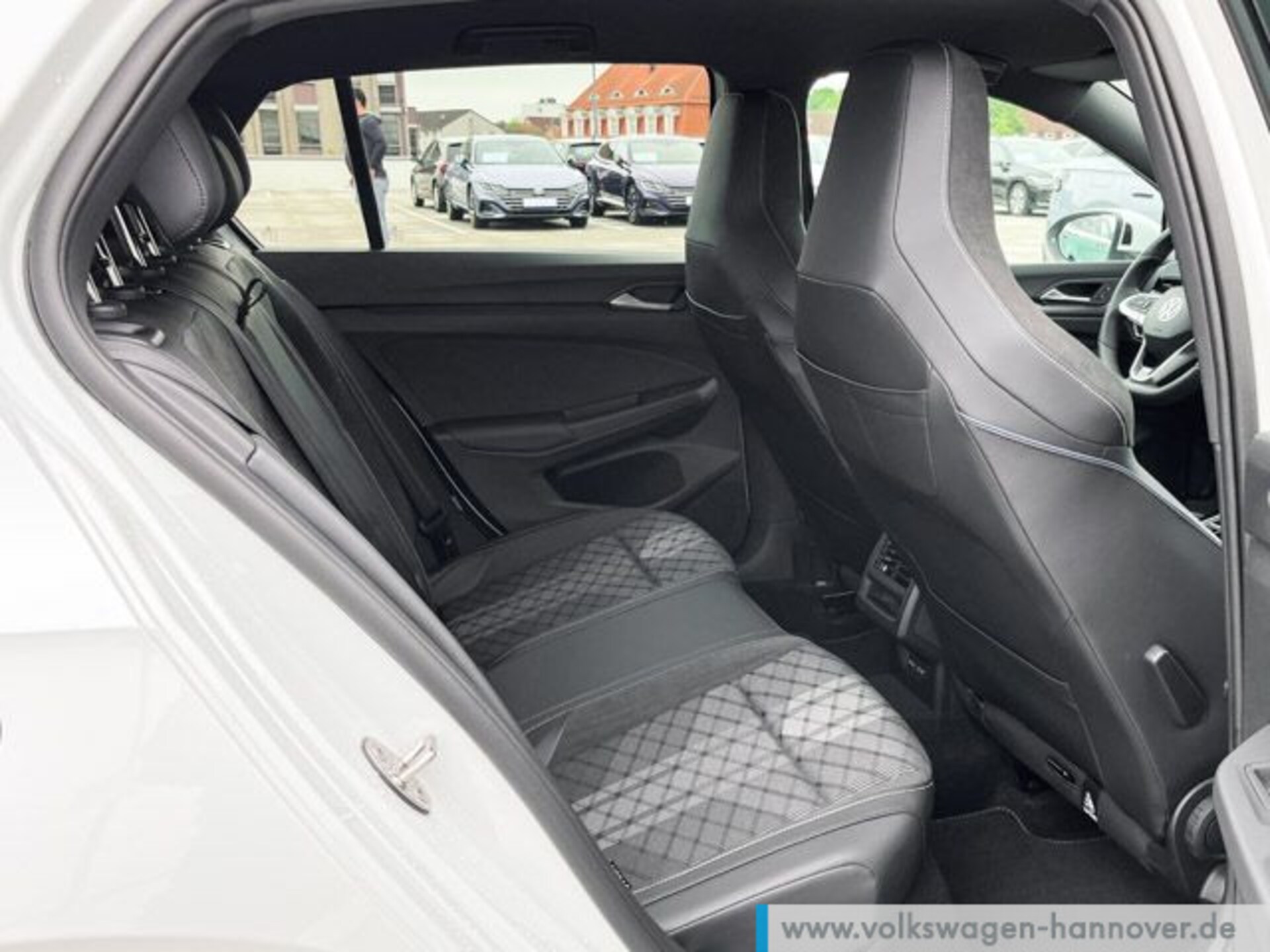 Volkswagen Golf R-Line