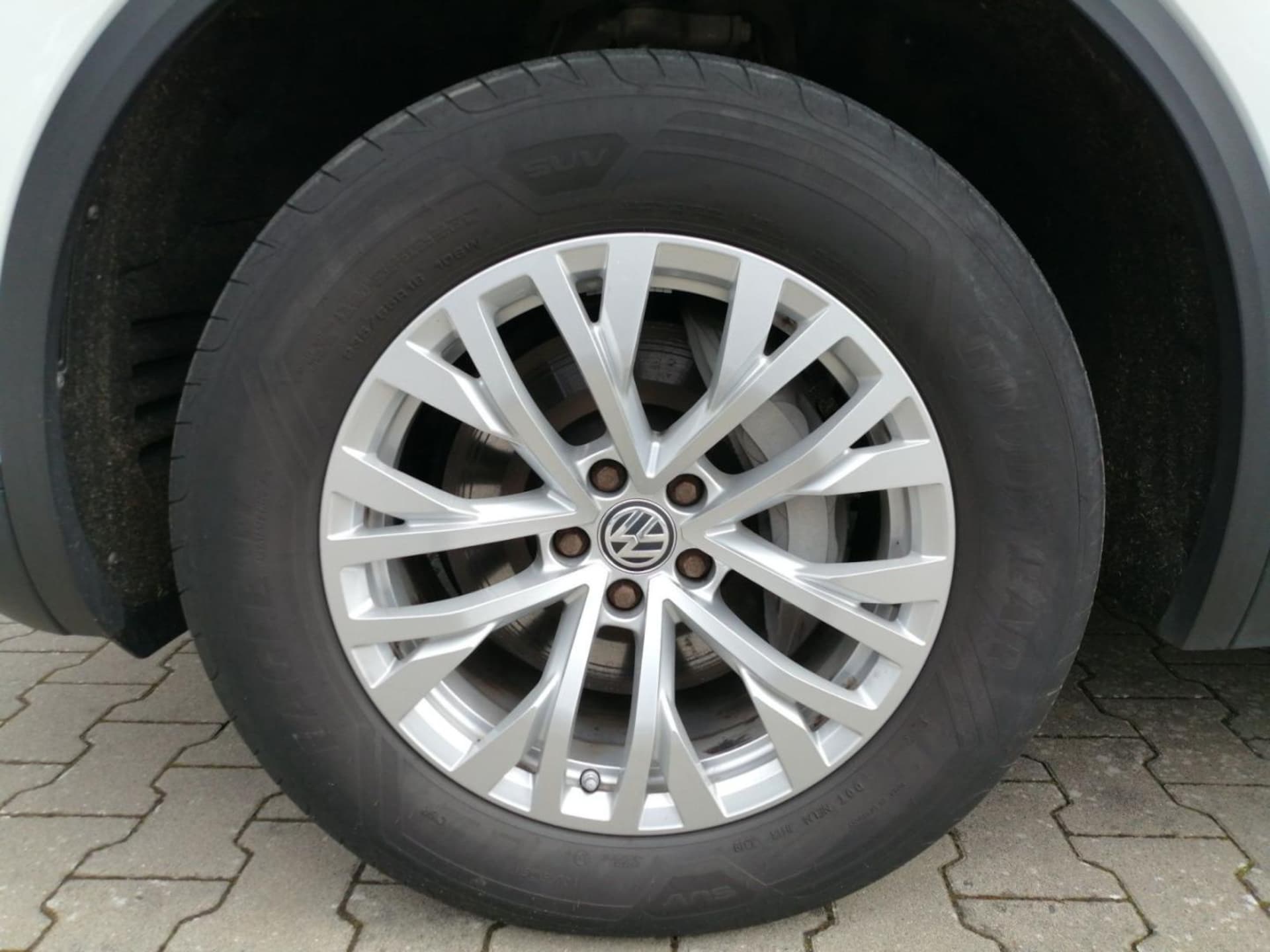 Volkswagen Touareg Basis-Modell
