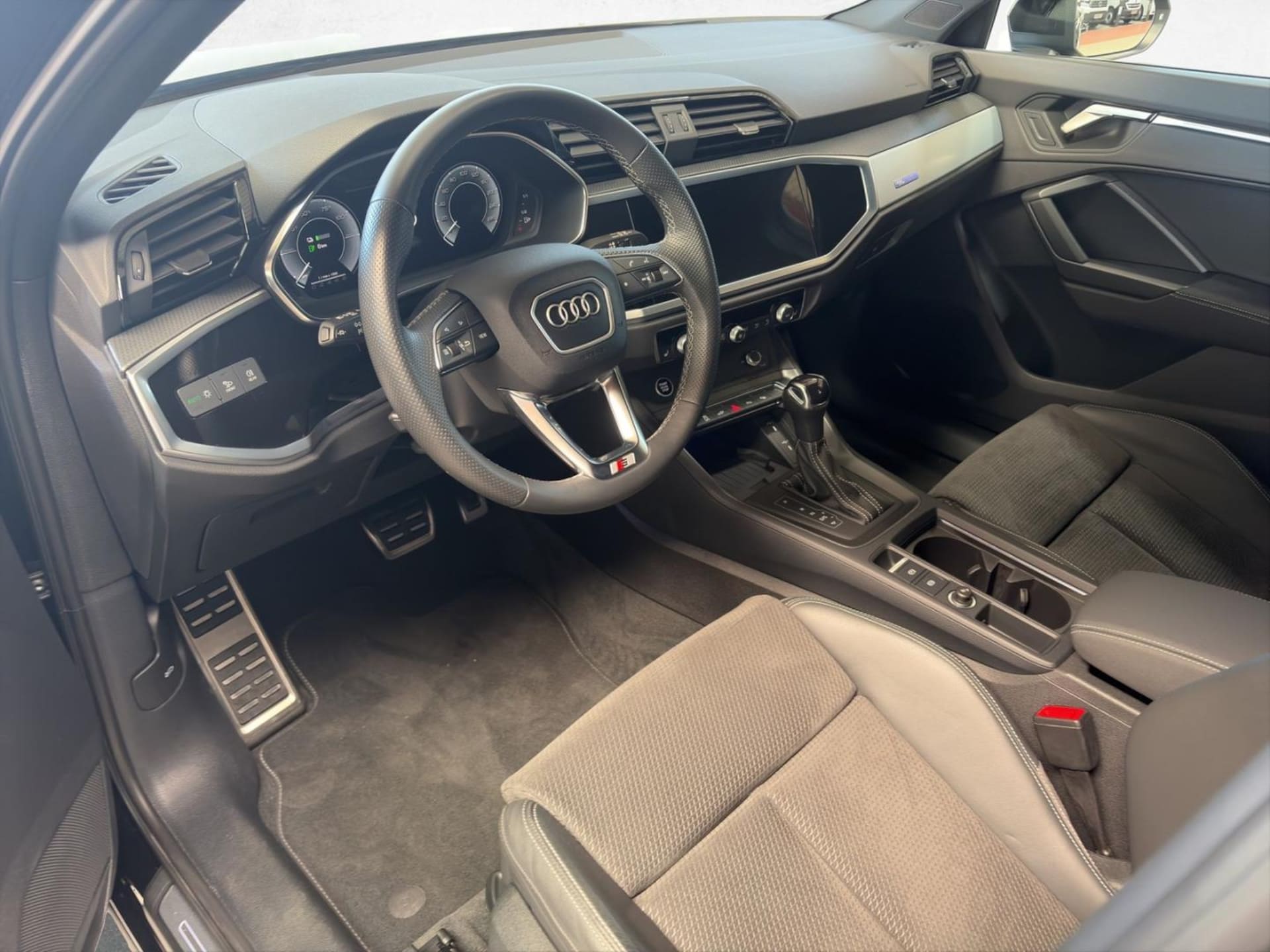 Audi Q3 TFSI e S line