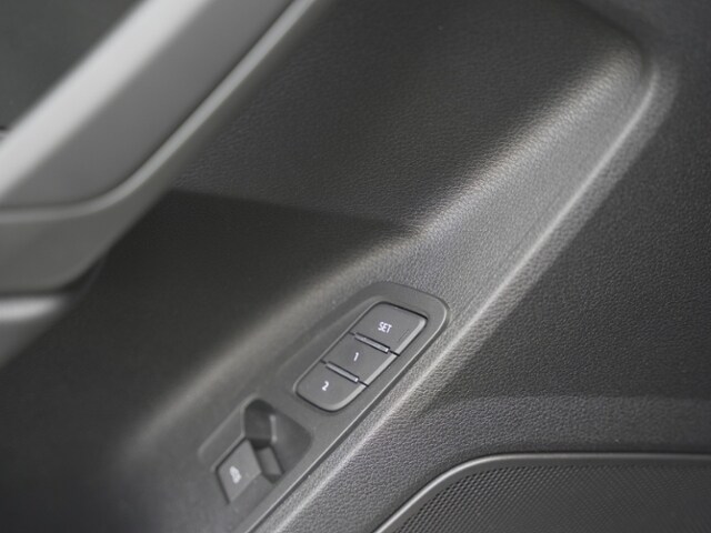 Image about Audi Q3 S line 40 TDI quattro S tronic