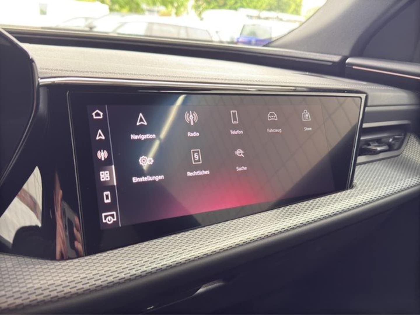 Bild über Audi Q5 Sportback TDI quattro 150 kW S tronic - für weitere Informationen kontaktieren Sie den Audi Partner