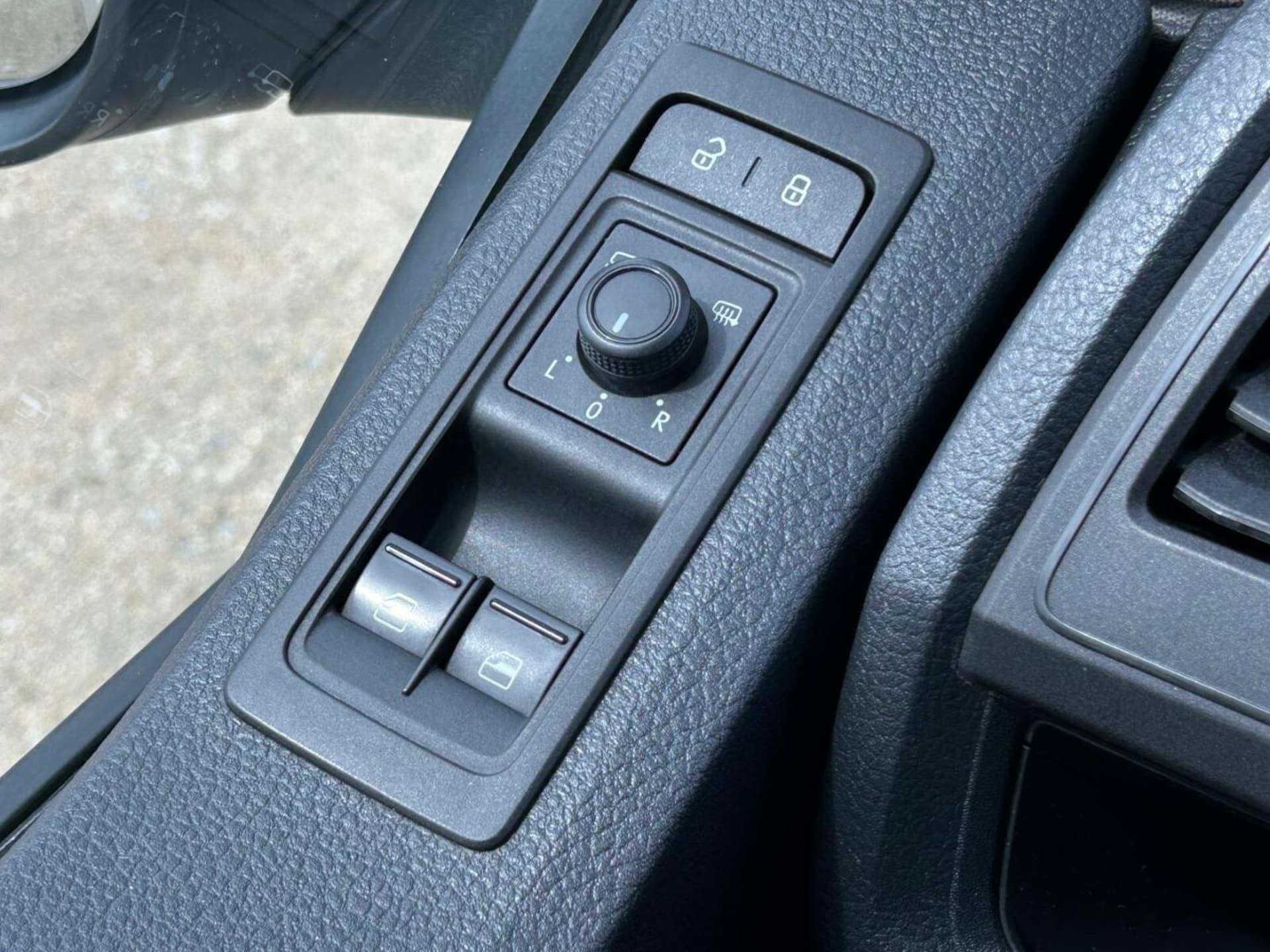 Volkswagen Caravelle 6 długi rozstaw osi Comfortline