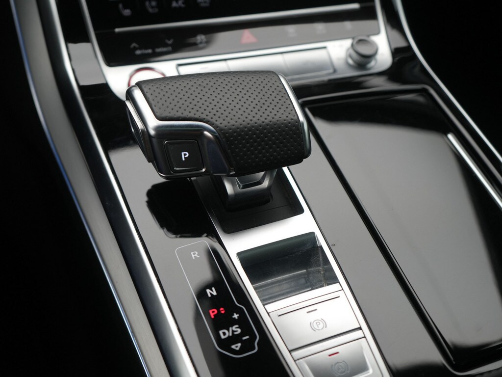 Image about Audi SQ8 TDI quattro tiptronic