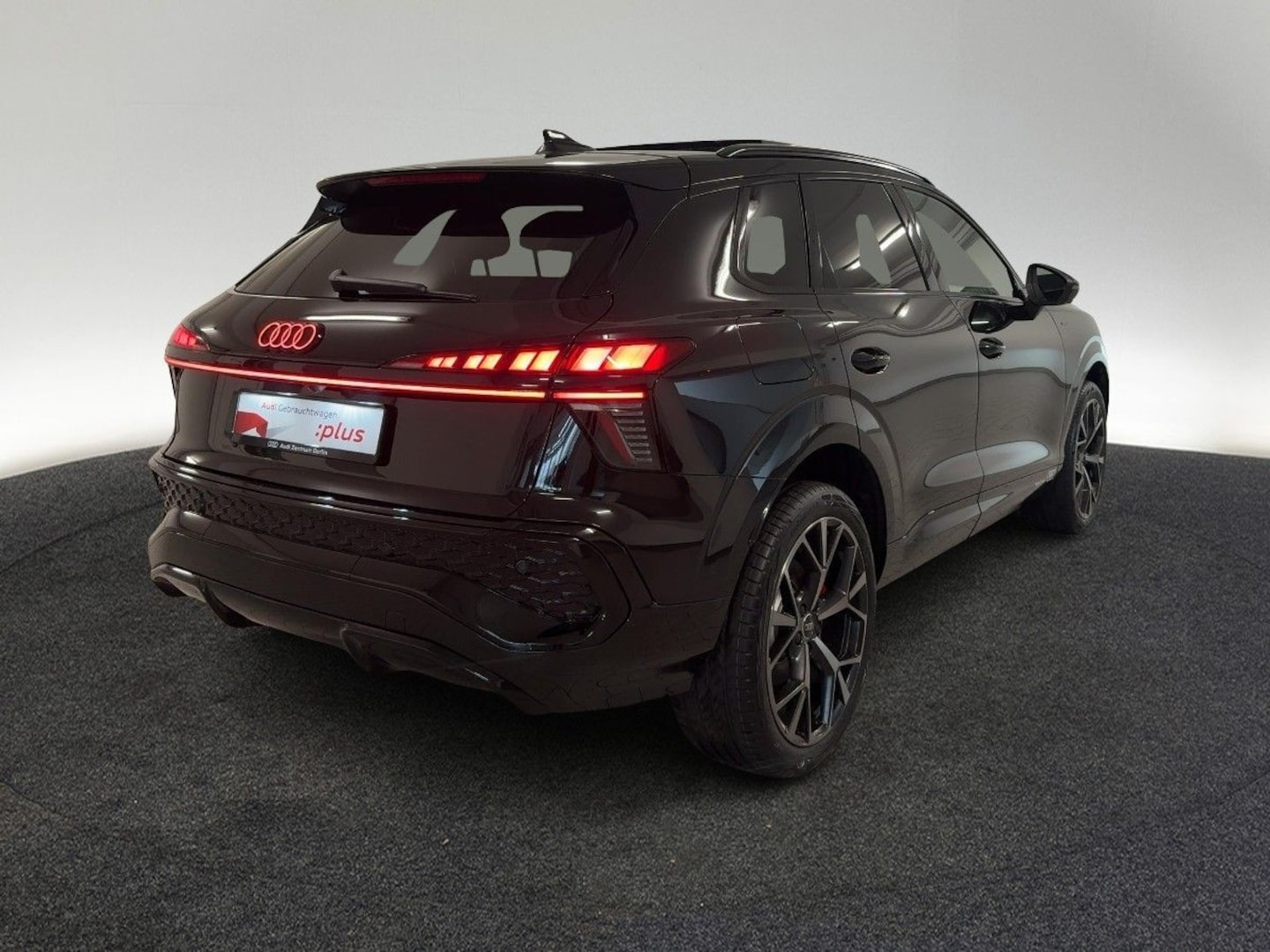 Bild über Audi Q3 SUV e-hybrid e-hybrid 200 kW S tronic - für weitere Informationen kontaktieren Sie den Audi Partner