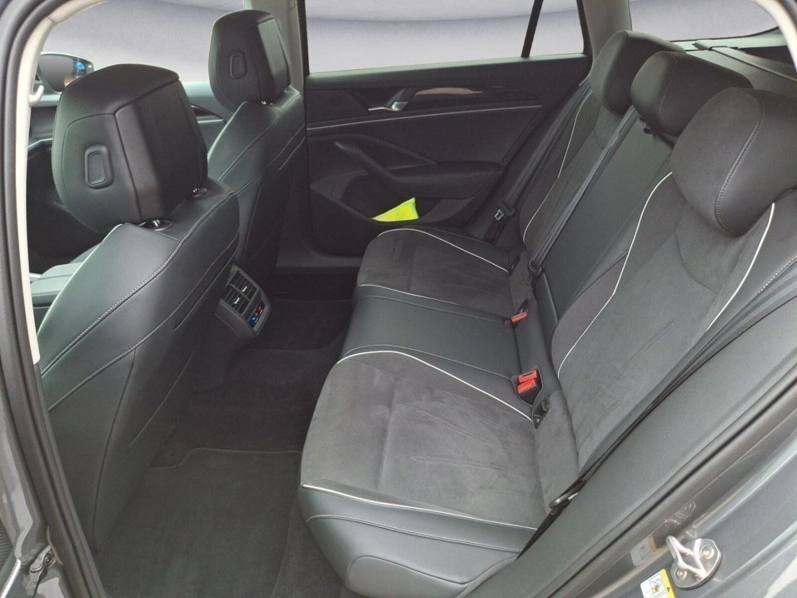 Volkswagen Passat – Bild 14