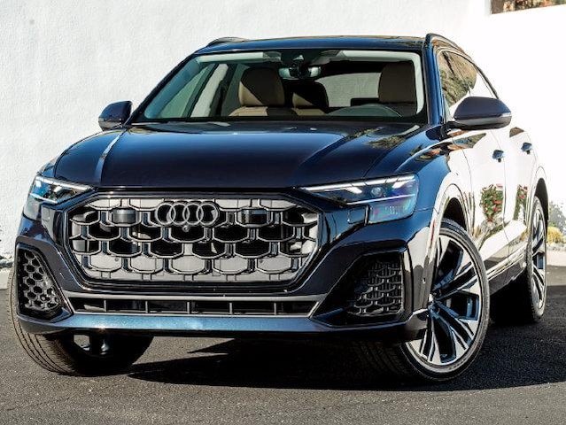 Photo of 2024 Audi Q8 