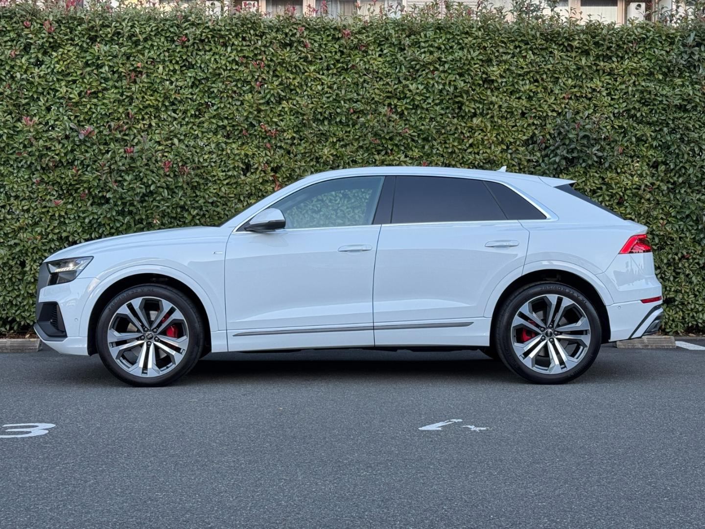 Image about Audi Q8 55 TFSI quattro S line 250(340) kW(PS) tiptronic