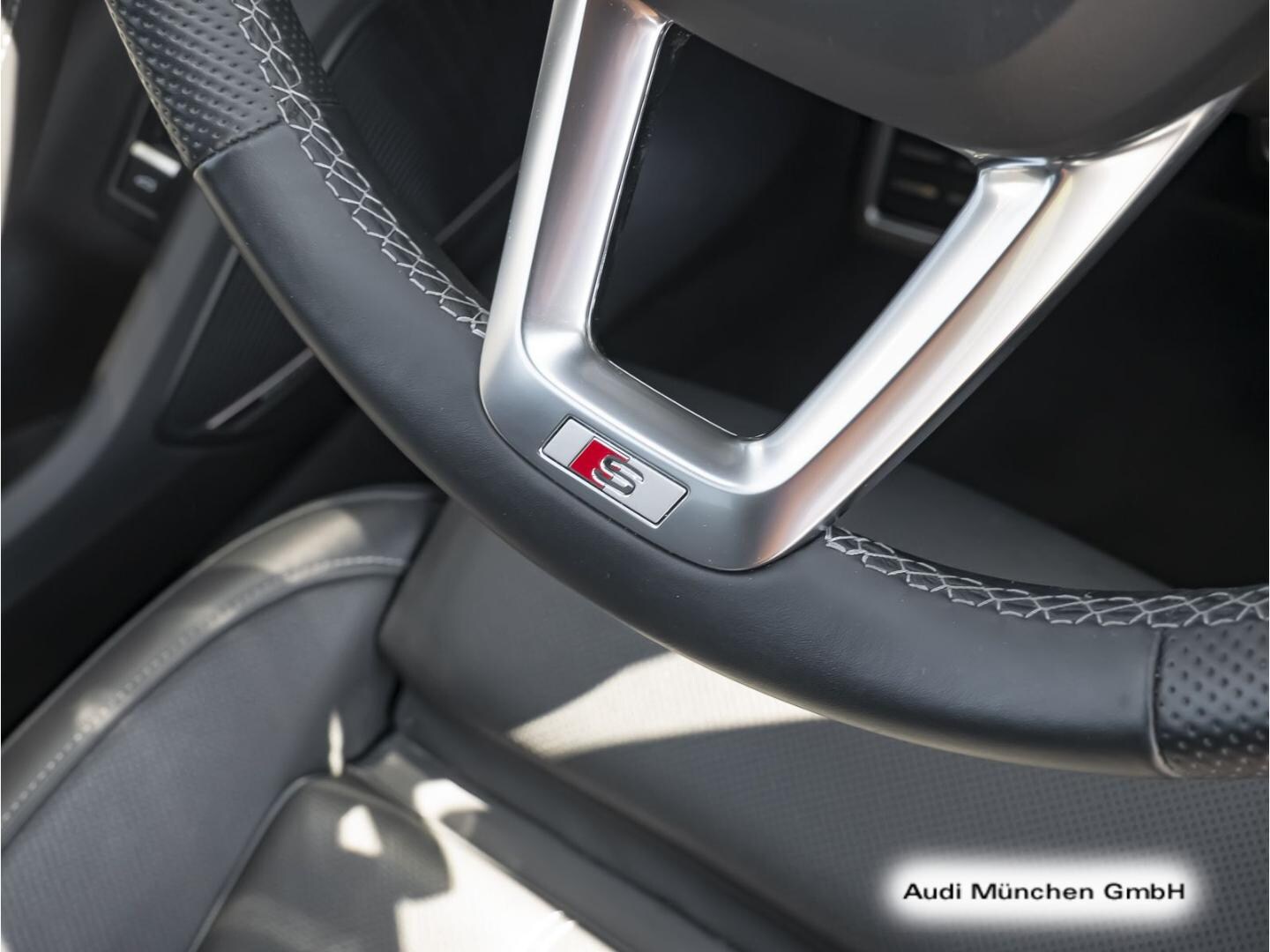 Bild über - für weitere Informationen kontaktieren Sie den Audi Partner
