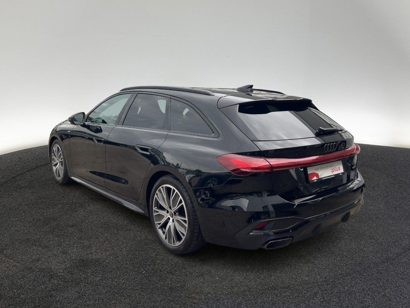 Bild über Audi A5 Avant TFSI quattro S tronic - für weitere Informationen kontaktieren Sie den Audi Partner