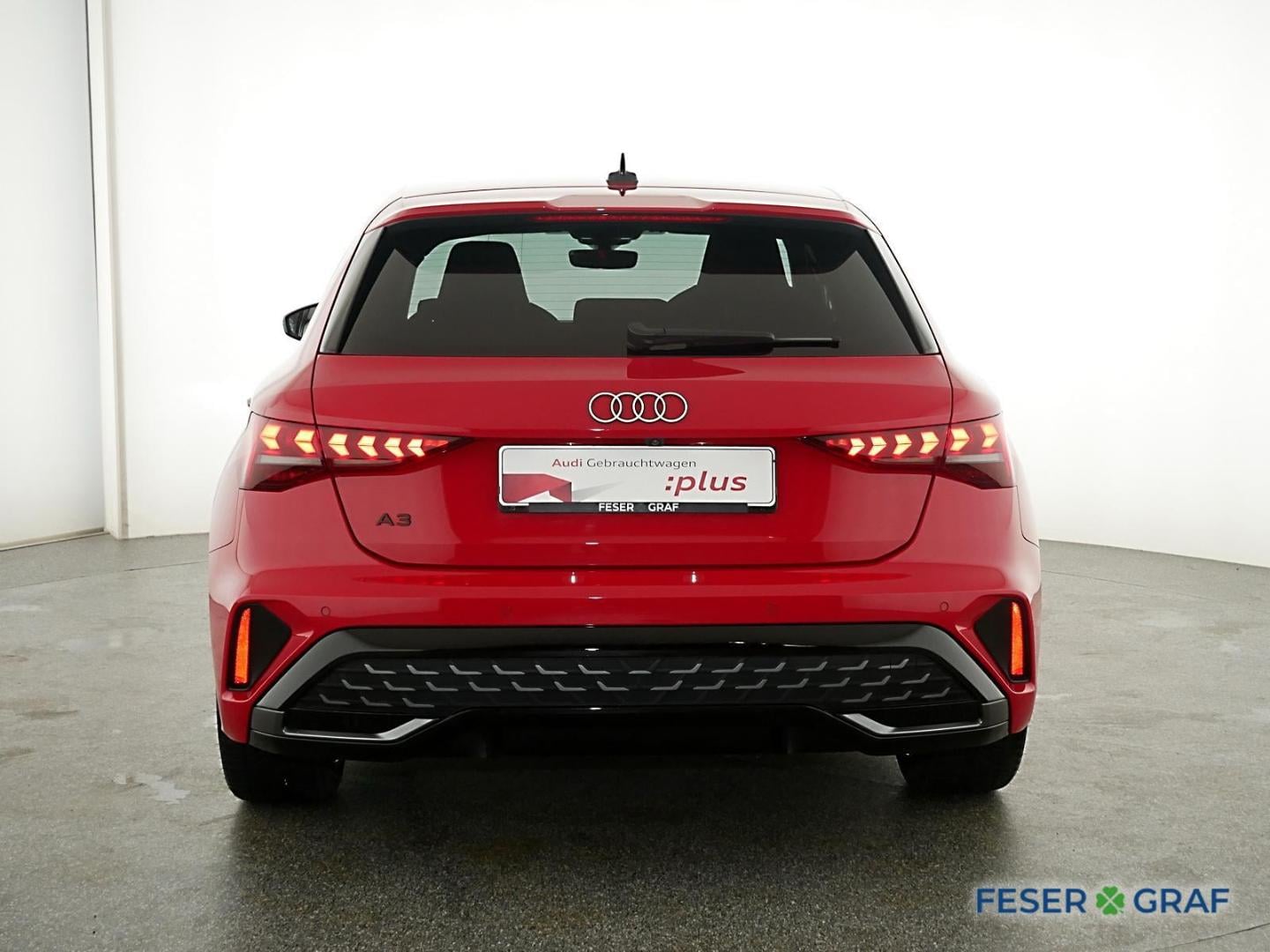 Bild über Audi A3 Sportback S line 35 TFSI S tronic - für weitere Informationen kontaktieren Sie den Audi Partner