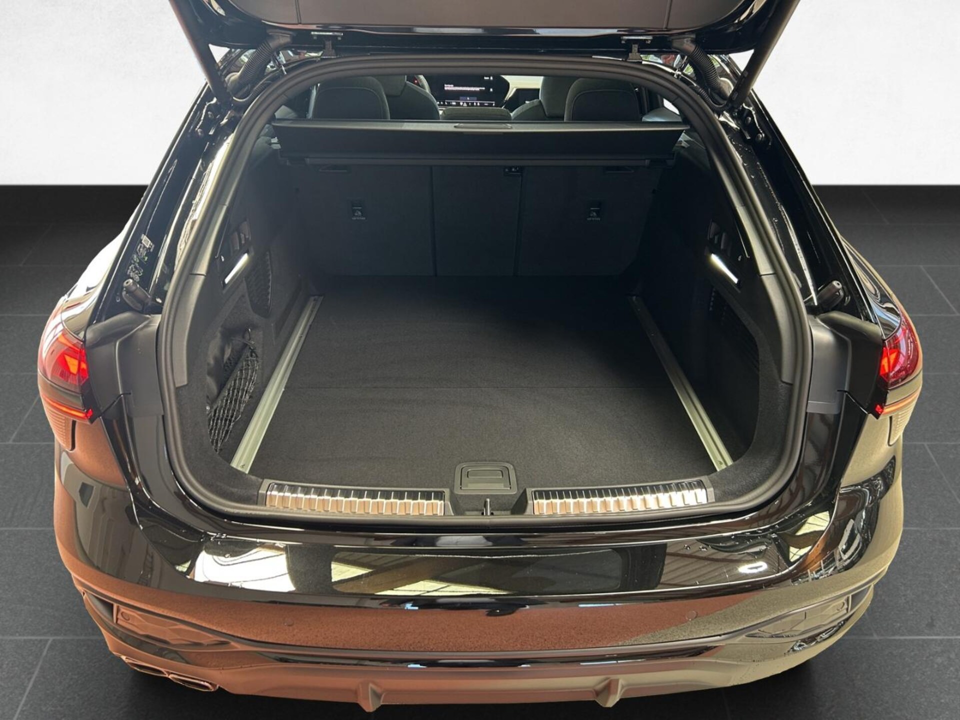 Audi A6 Avant edition one