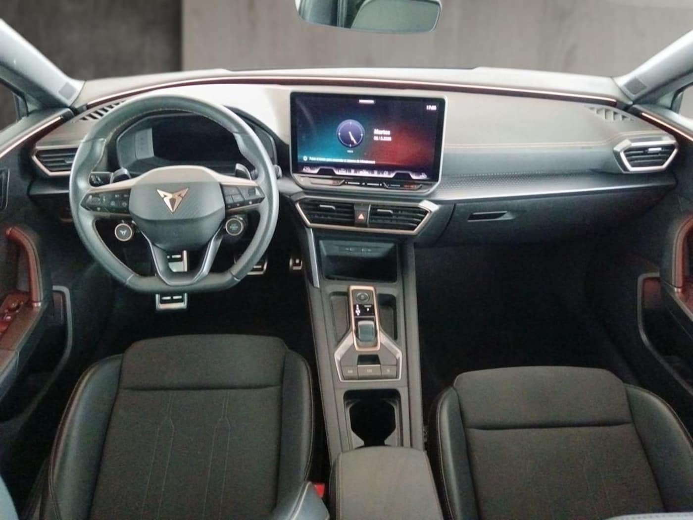 CUPRA Leon Sportstourer 1.5 eTSI DSG 110 kW (150 CV) — photo 4