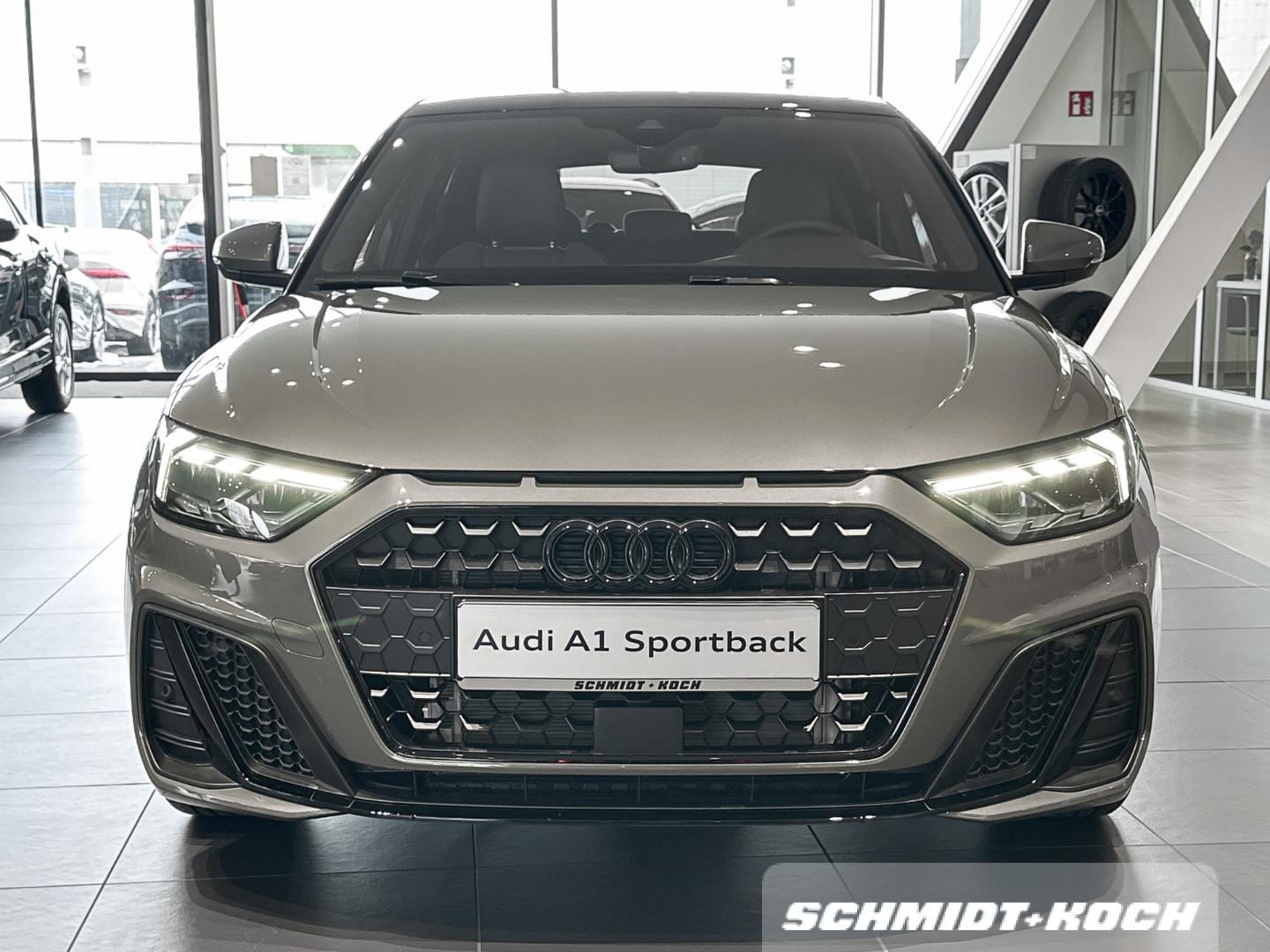 Bild über Audi A1 Sportback S line 30 TFSI S tronic - für weitere Informationen kontaktieren Sie den Audi Partner