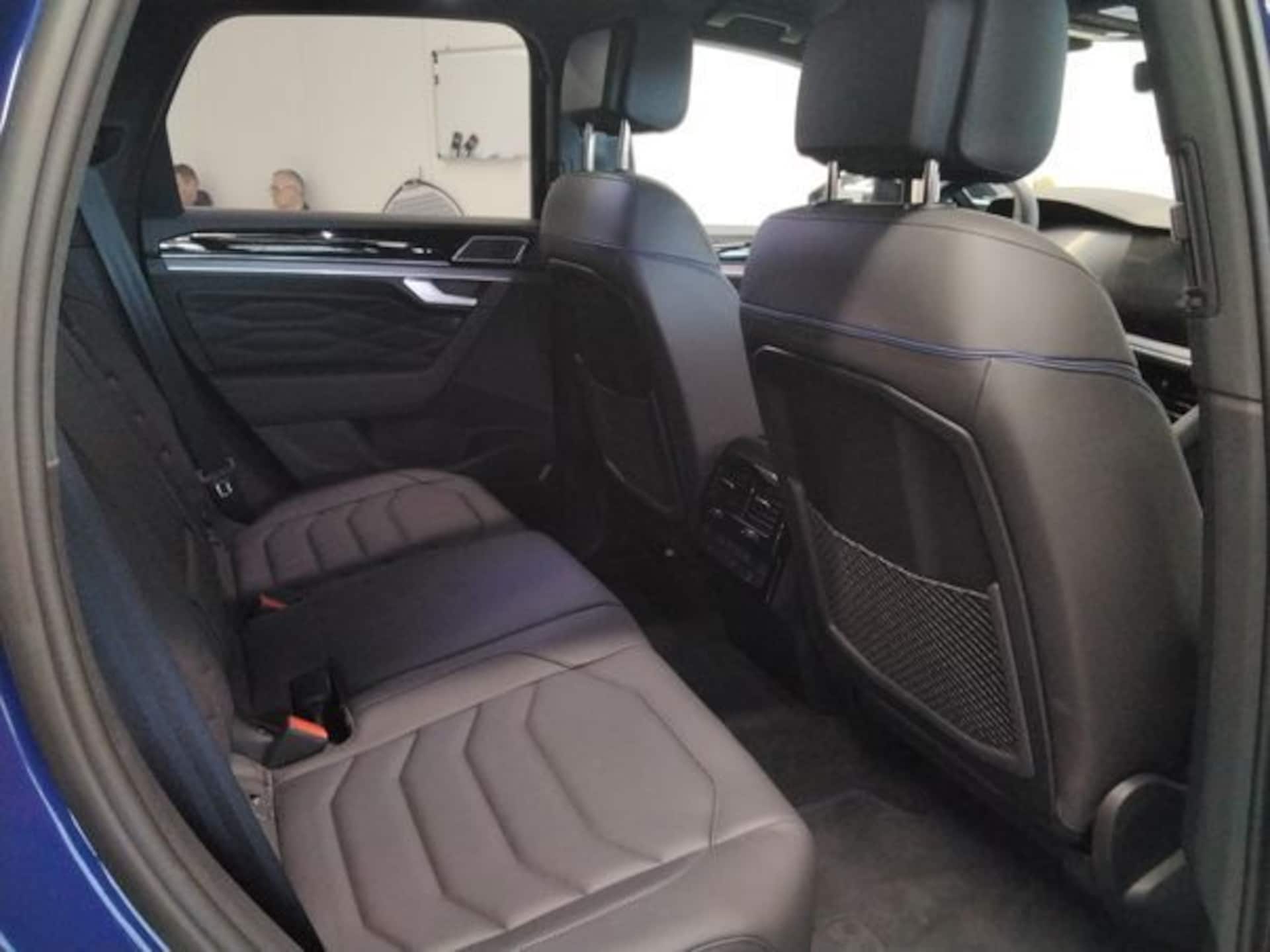 Volkswagen Touareg R