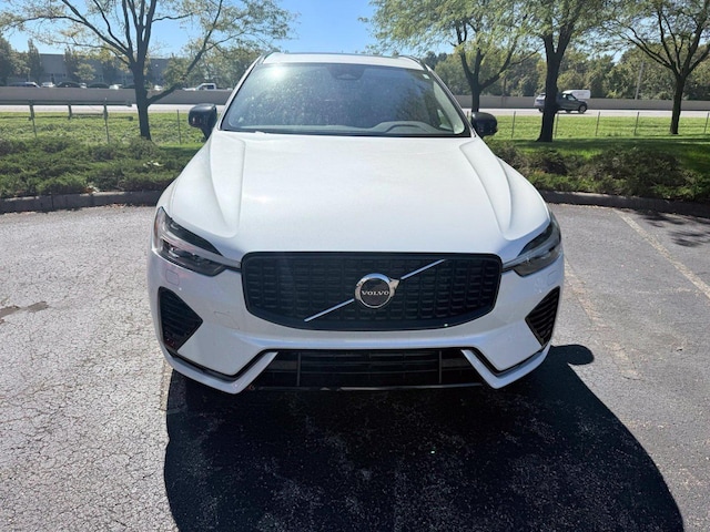 2025 Volvo XC60 Plug-In Hybrid