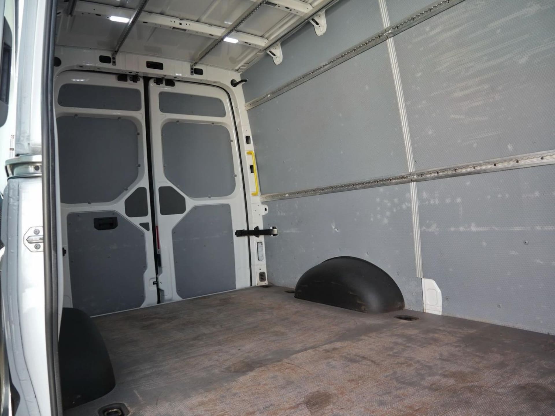 Volkswagen e-Crafter Kastenwagen mittlerer Radstand