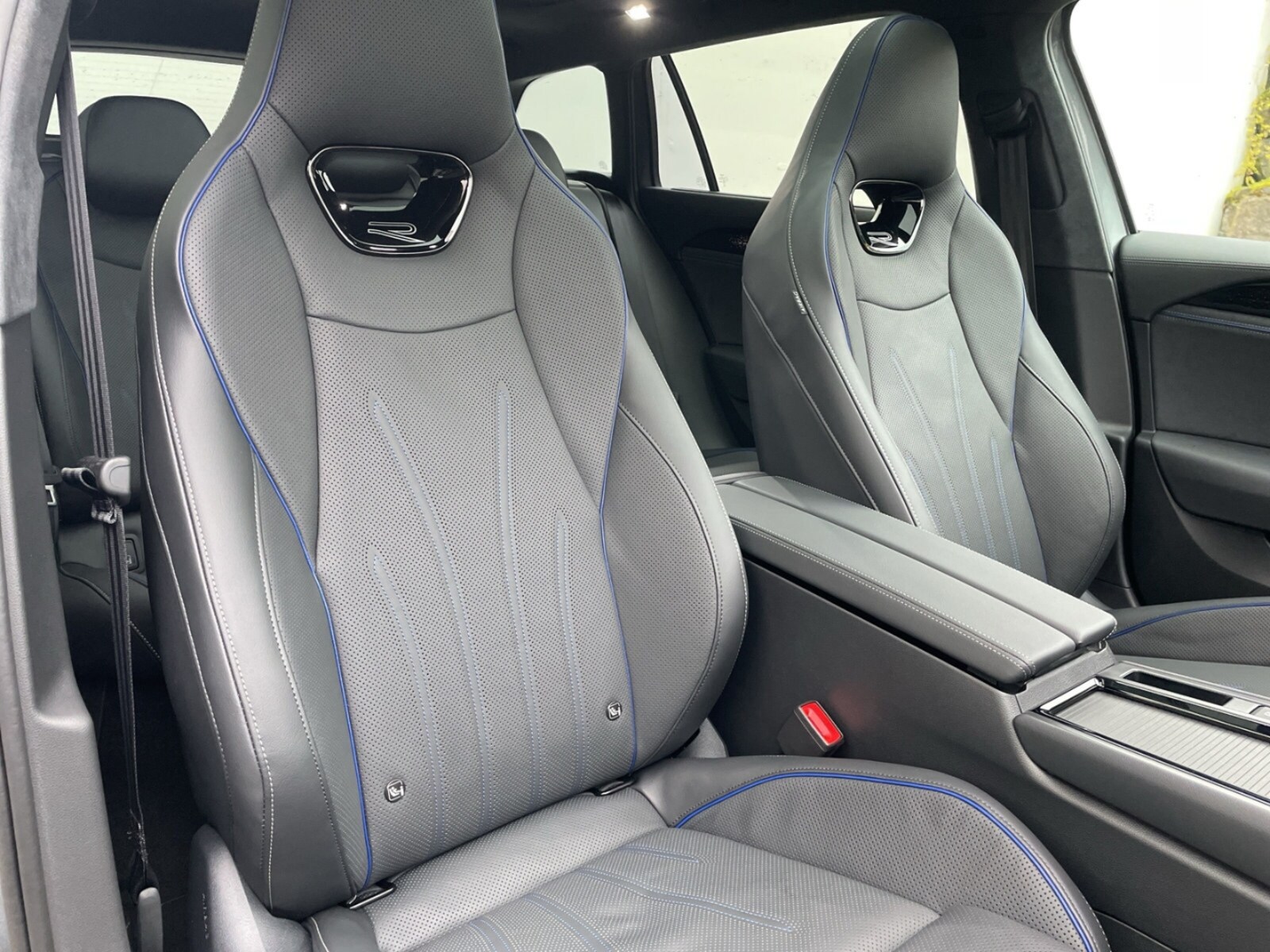 Volkswagen Passat – Bild 8