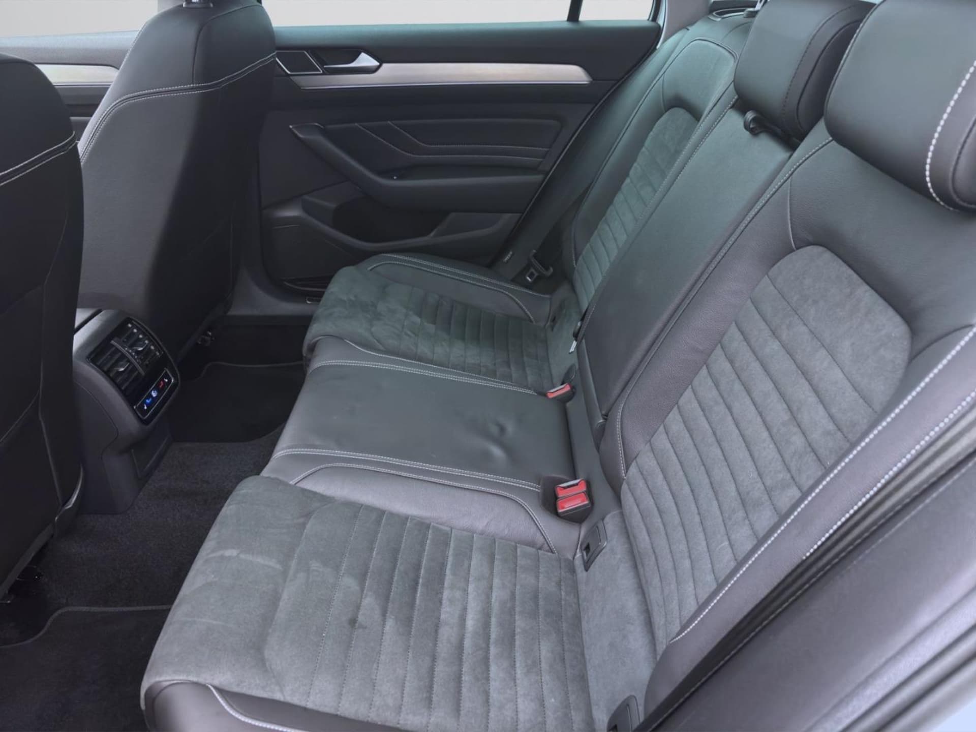 Volkswagen Passat Variant Elegance