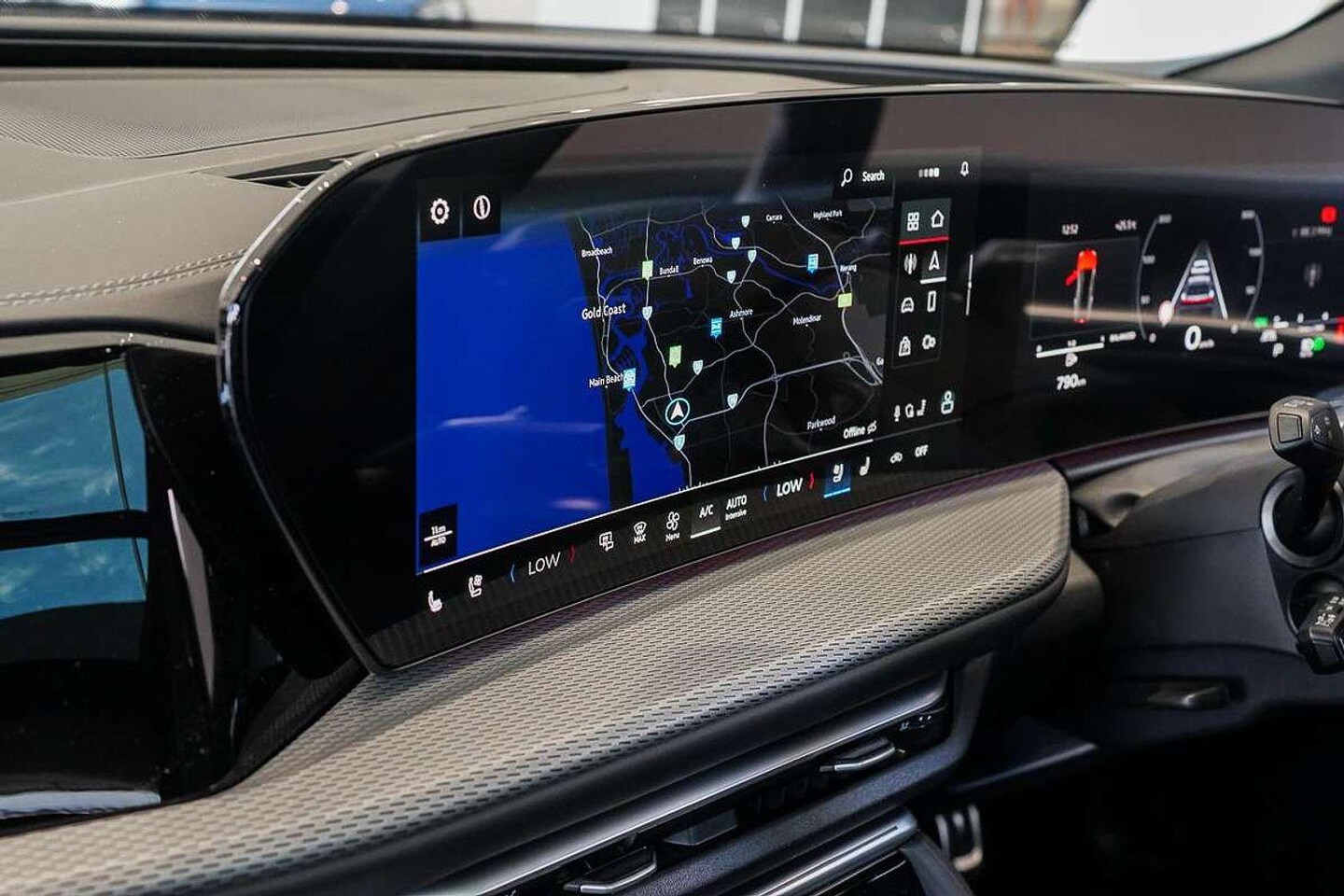 Image about Audi Q5 SUV TDI quattro 150 kW sport