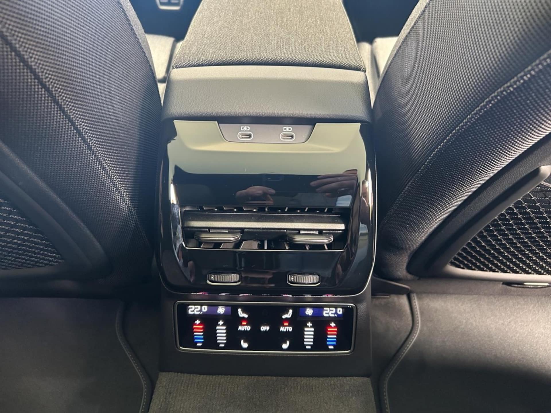 Audi A6 Avant edition one