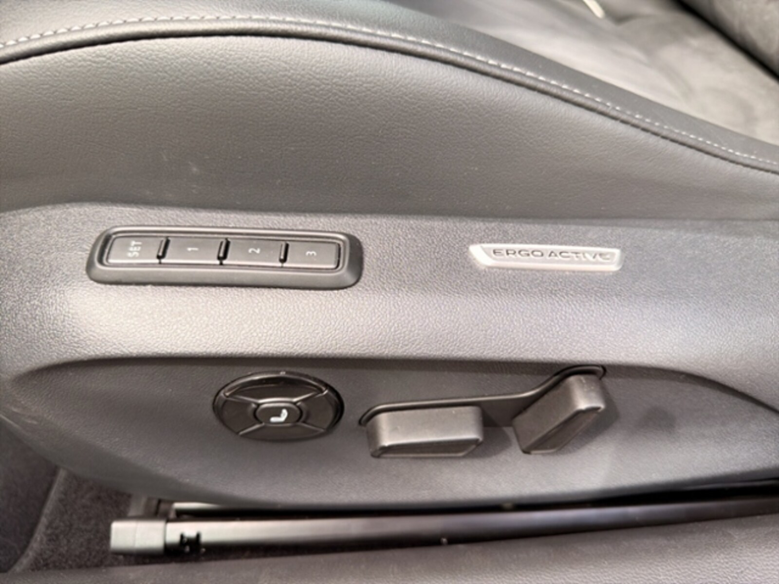 Volkswagen Passat – Bild 15
