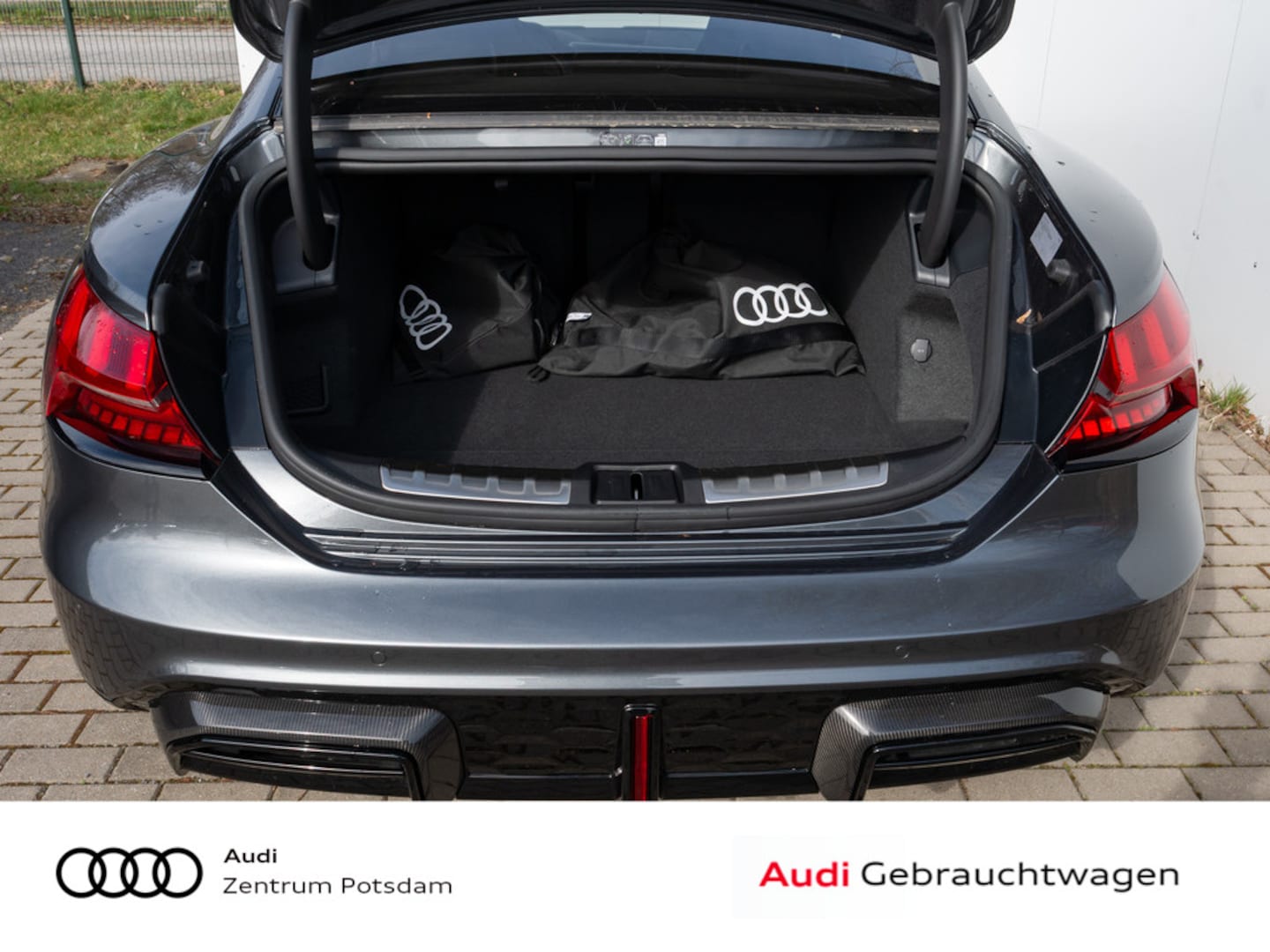 Bild über Audi RS e-tron GT e-tron quattro performance 620 kW - für weitere Informationen kontaktieren Sie den Audi Partner