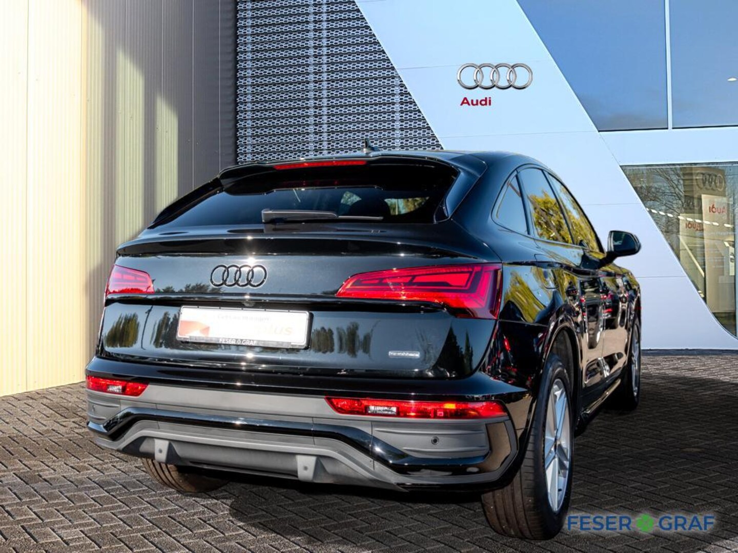 Bild über Audi Q5 Sportback 40 TDI quattro S tronic - für weitere Informationen kontaktieren Sie den Audi Partner