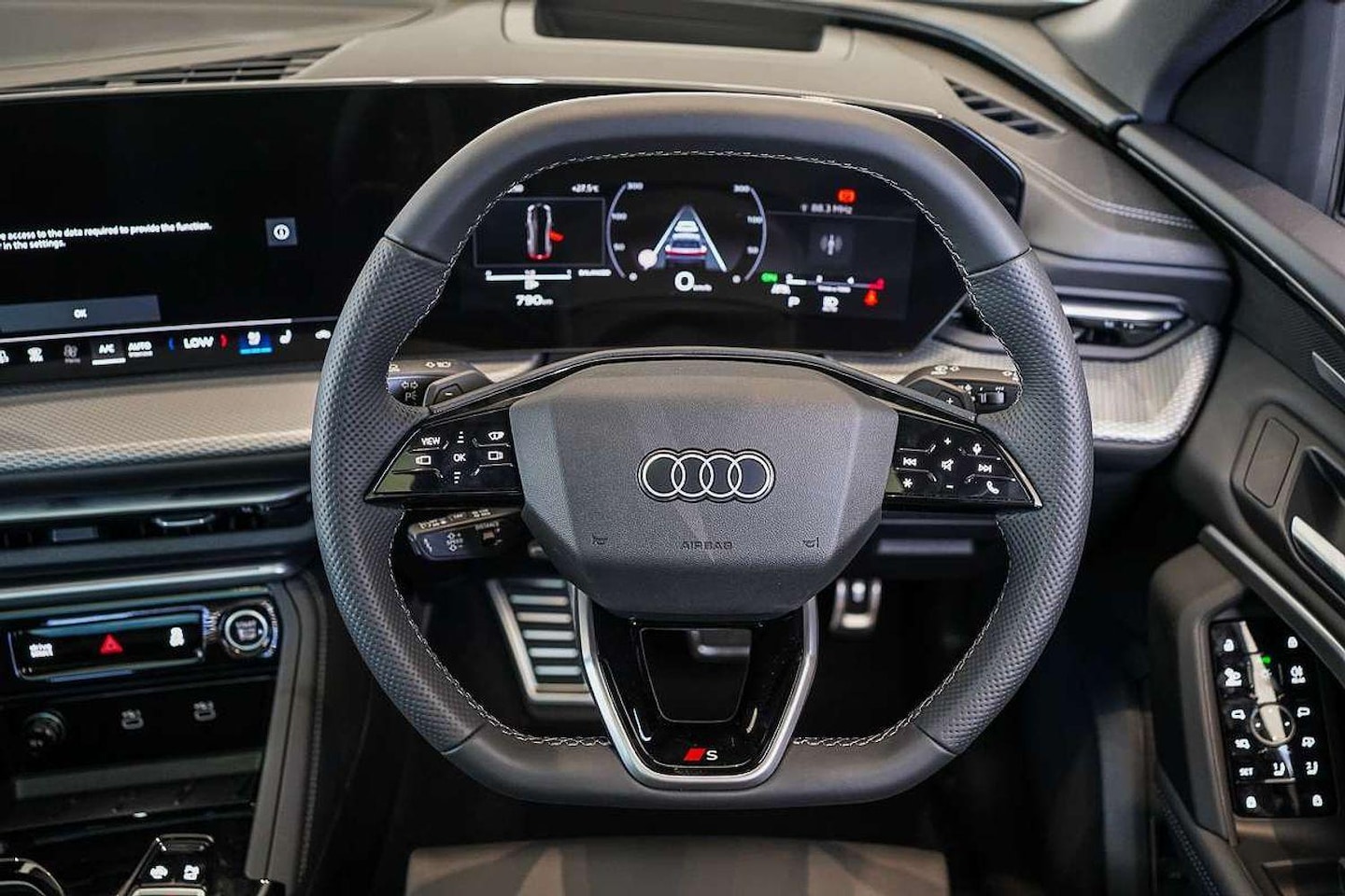 Image about Audi Q5 SUV TDI quattro 150 kW sport