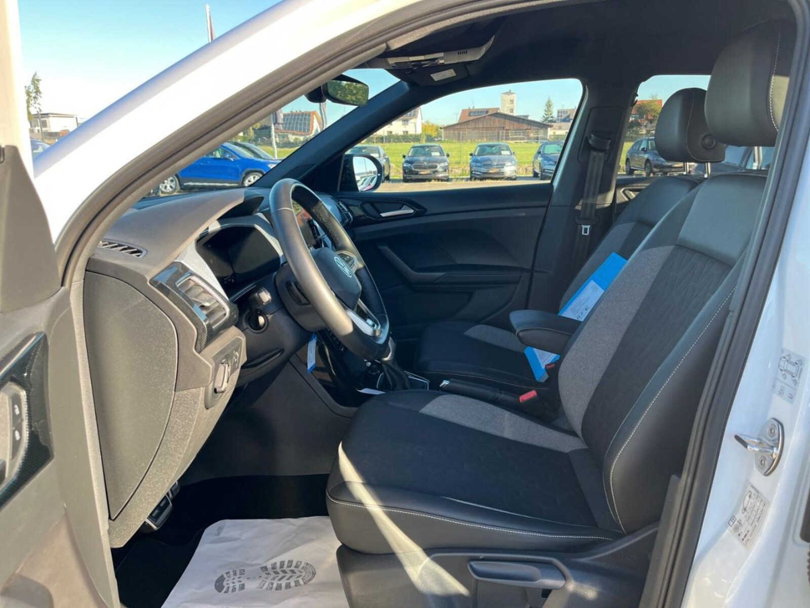 Volkswagen T-Cross – Bild 10