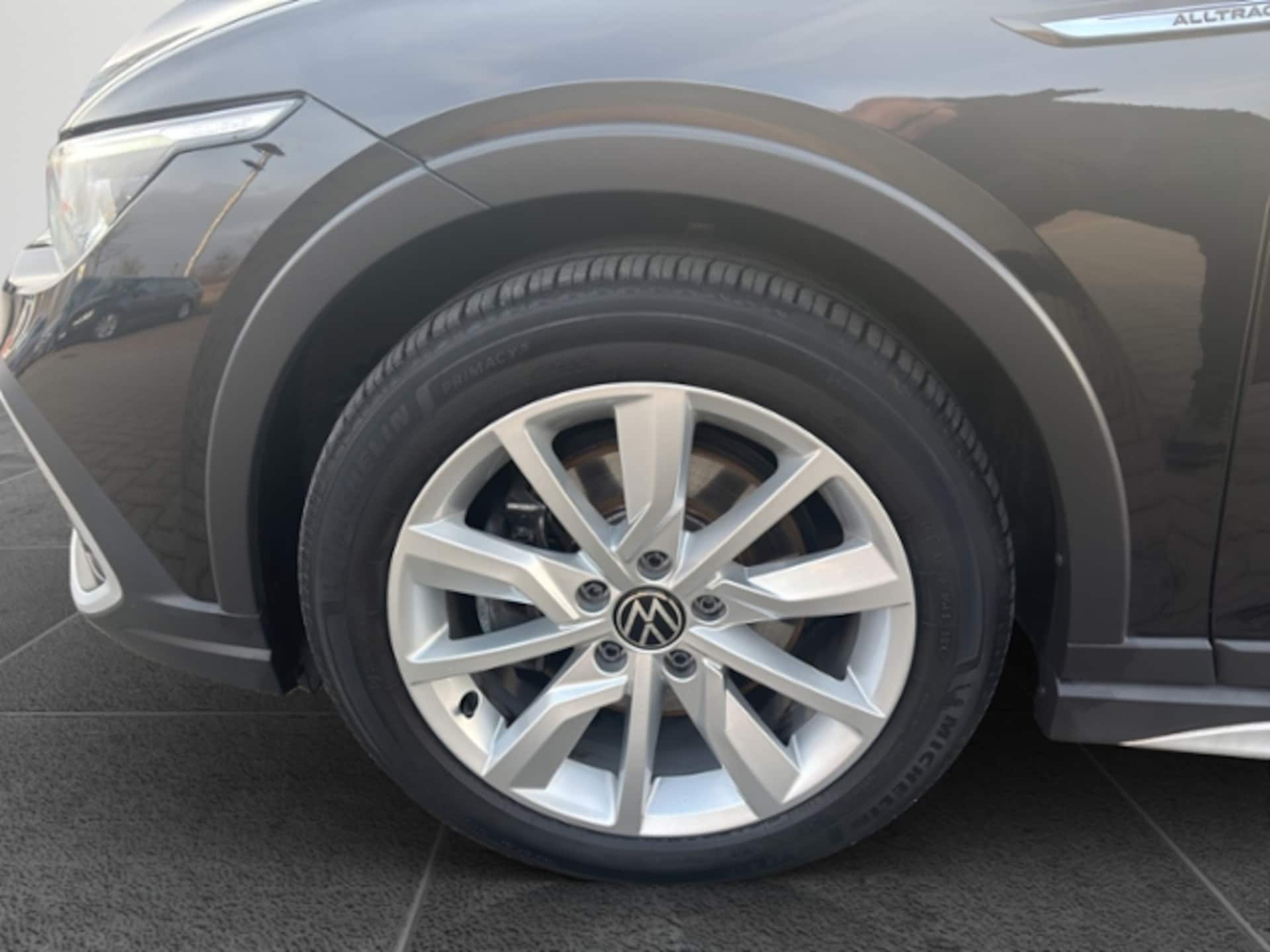 Volkswagen Golf Variant Alltrack