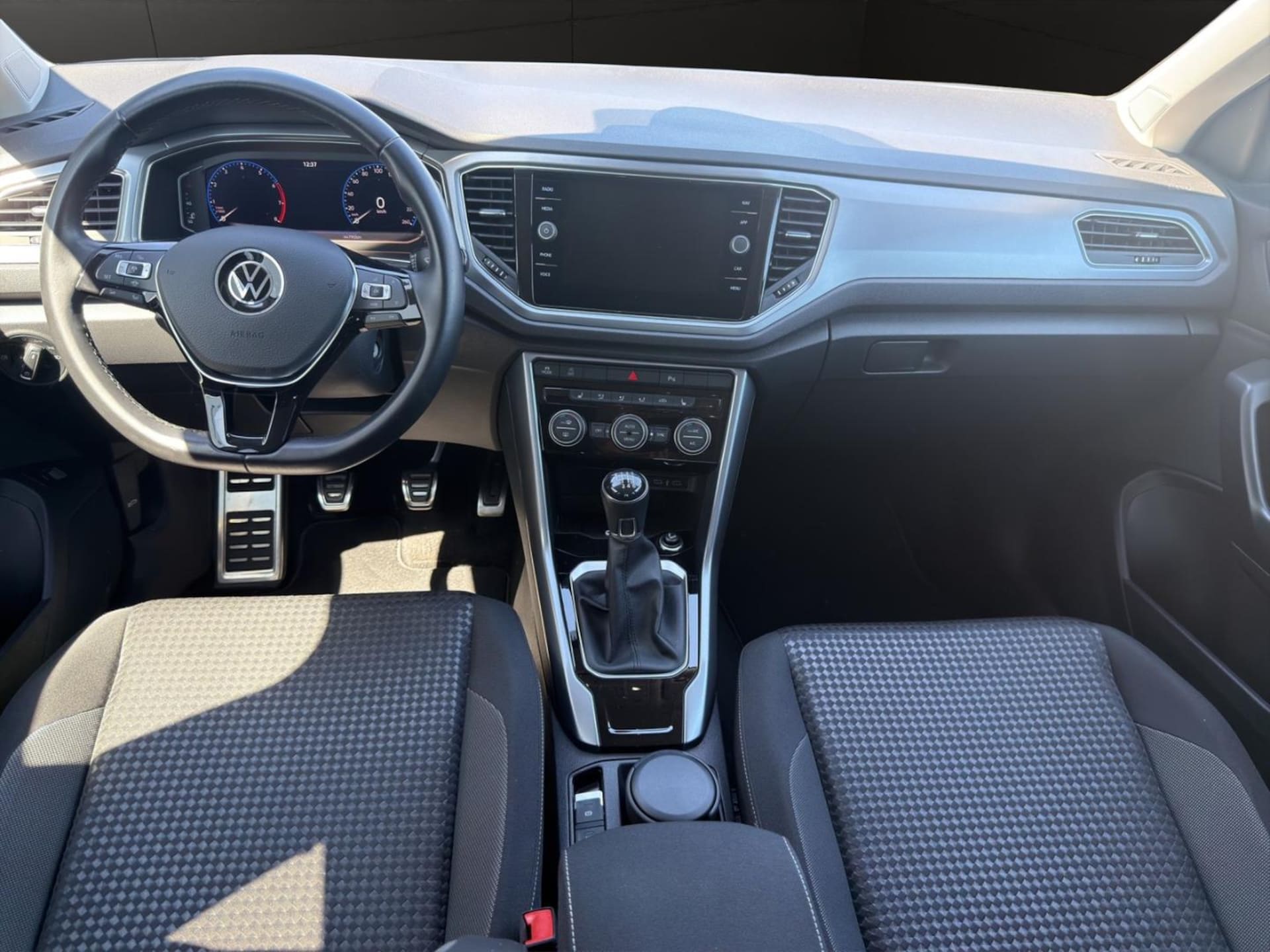 Volkswagen T-Roc Active
