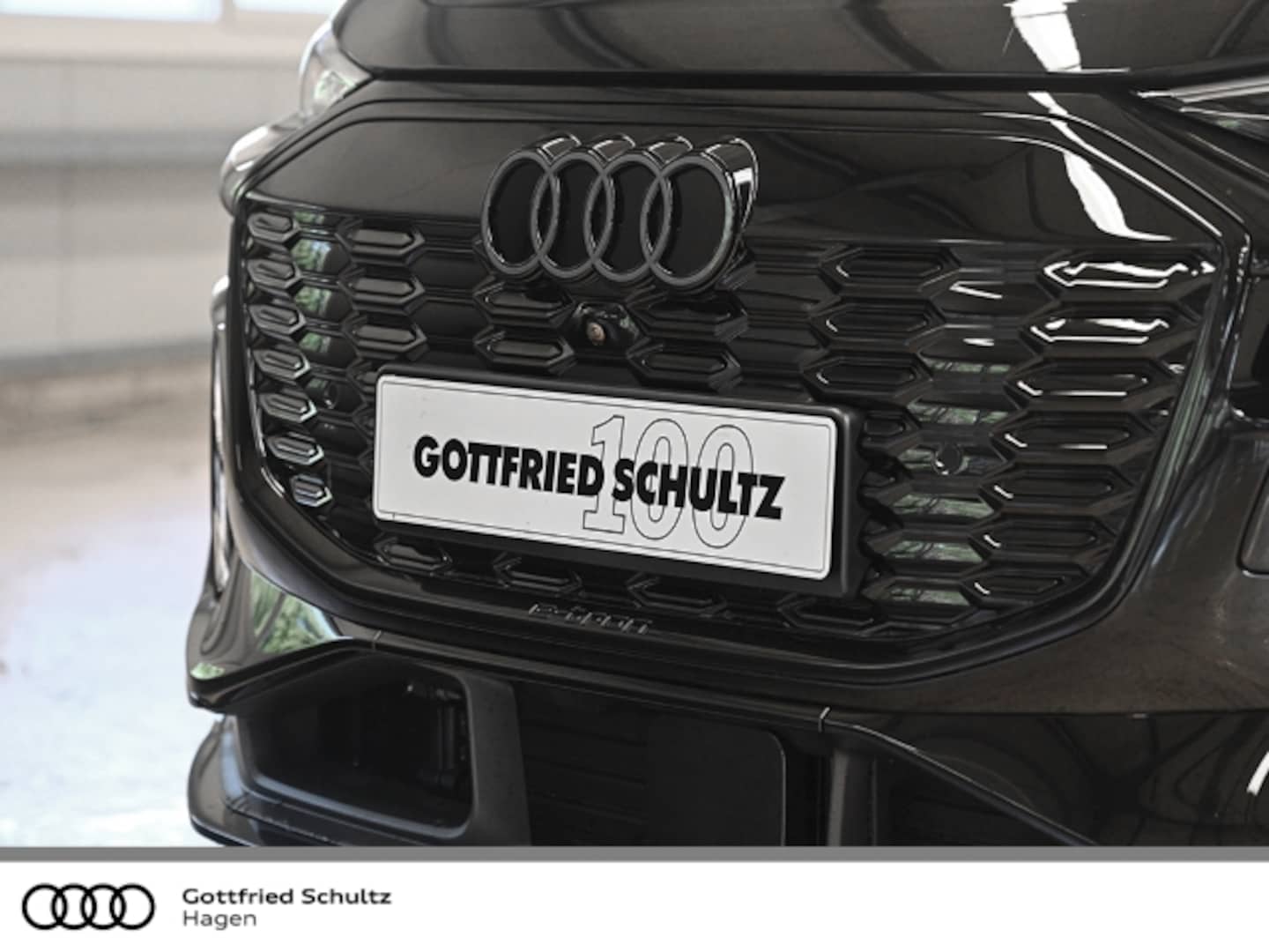 Bild über Audi Q6 SUV e-tron S line business e-tron quattro 315 kW - für weitere Informationen kontaktieren Sie den Audi Partner