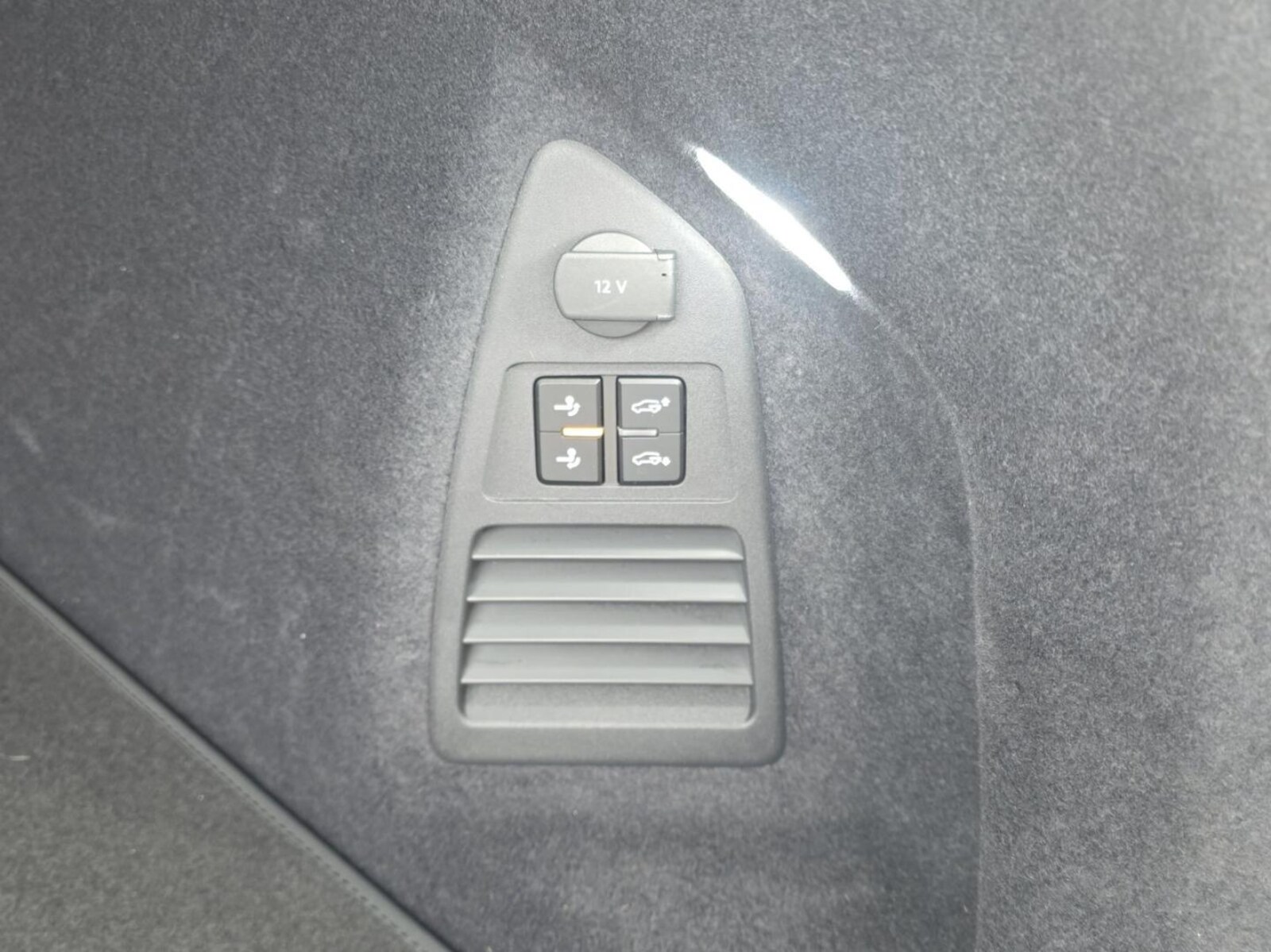 Volkswagen Touareg – Bild 13