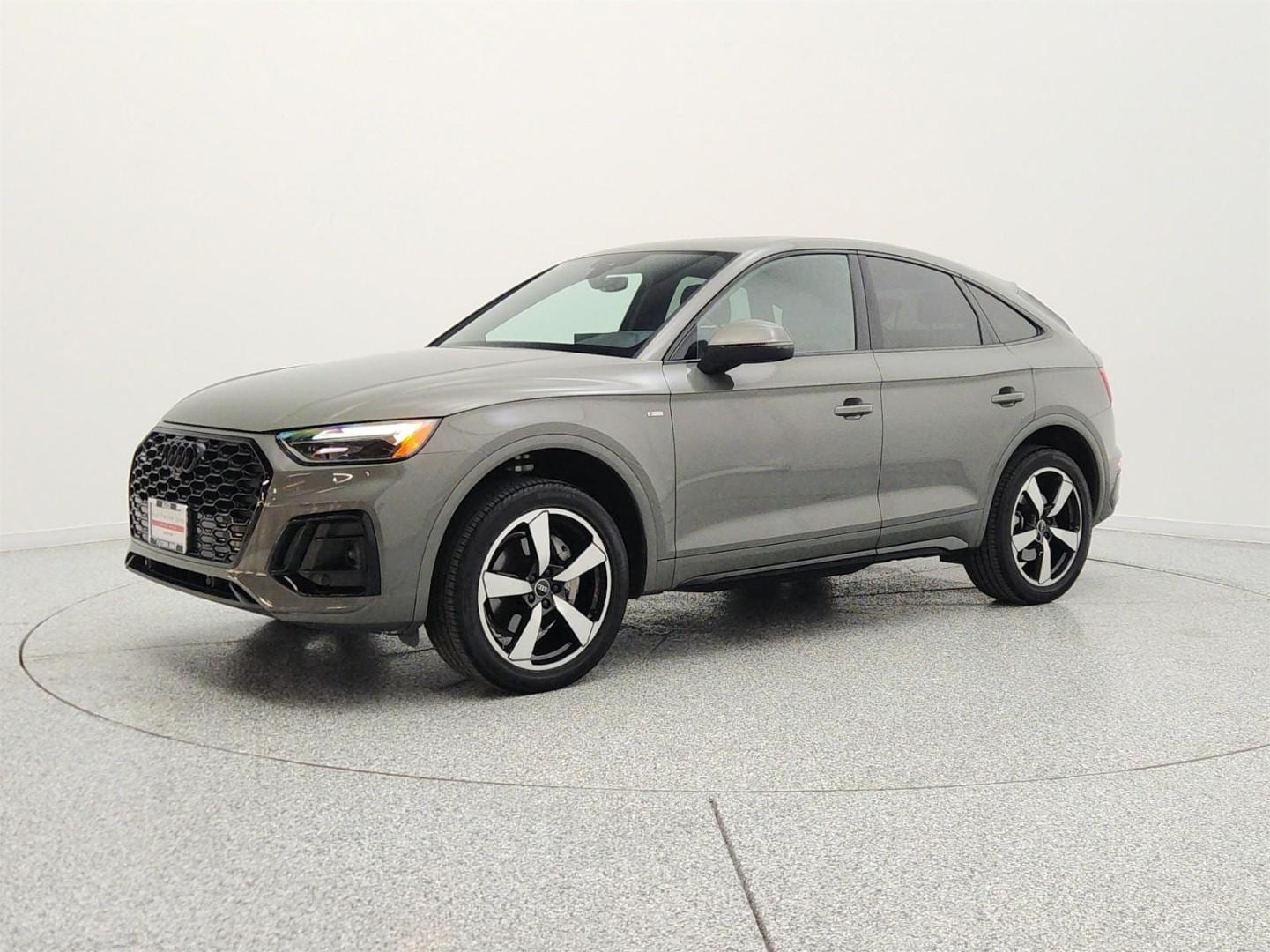 2023 Audi Q5 Sportback 45 Premium Plus's photo