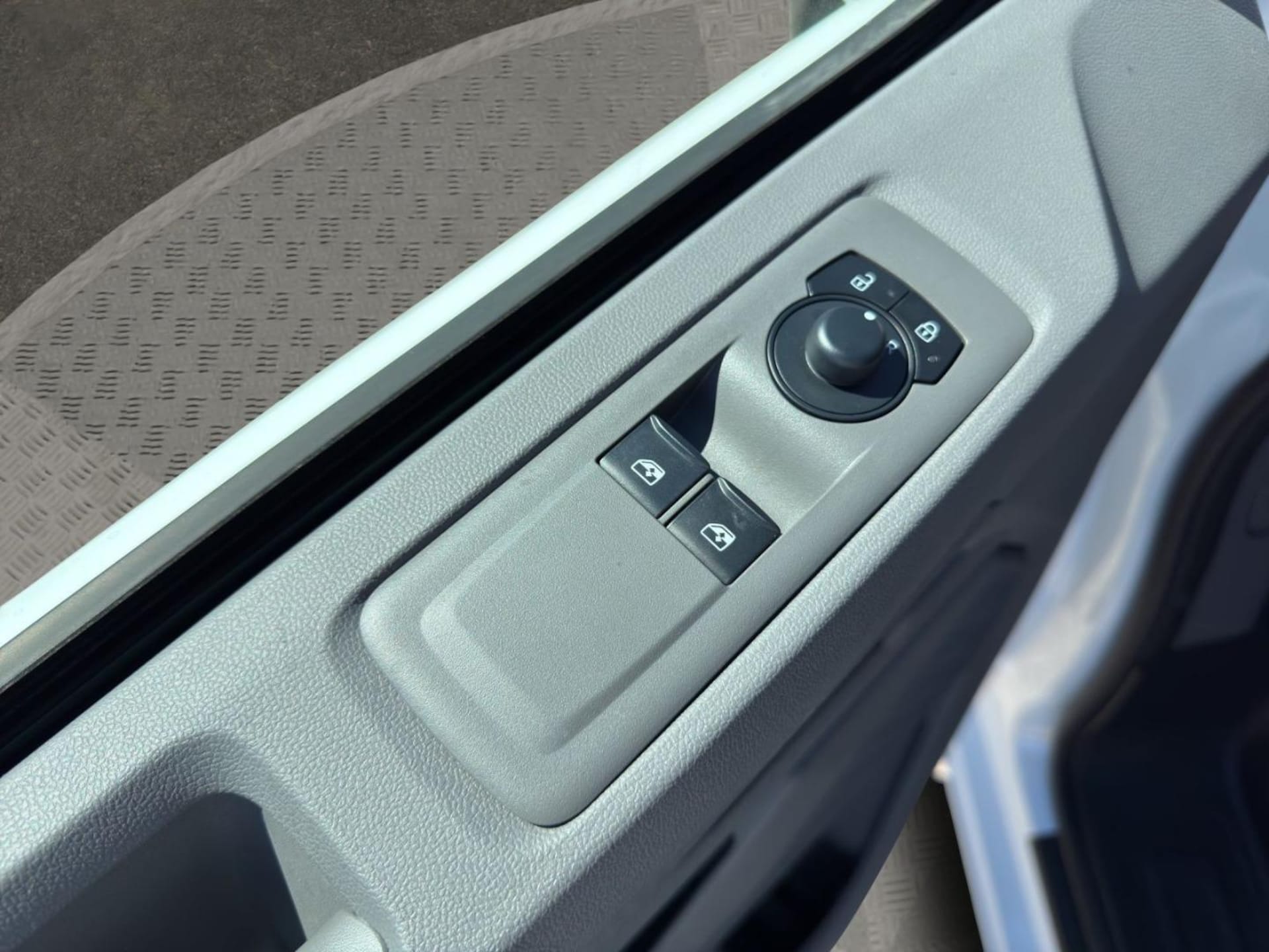 Volkswagen Transporter Kasten kurzer Radstand