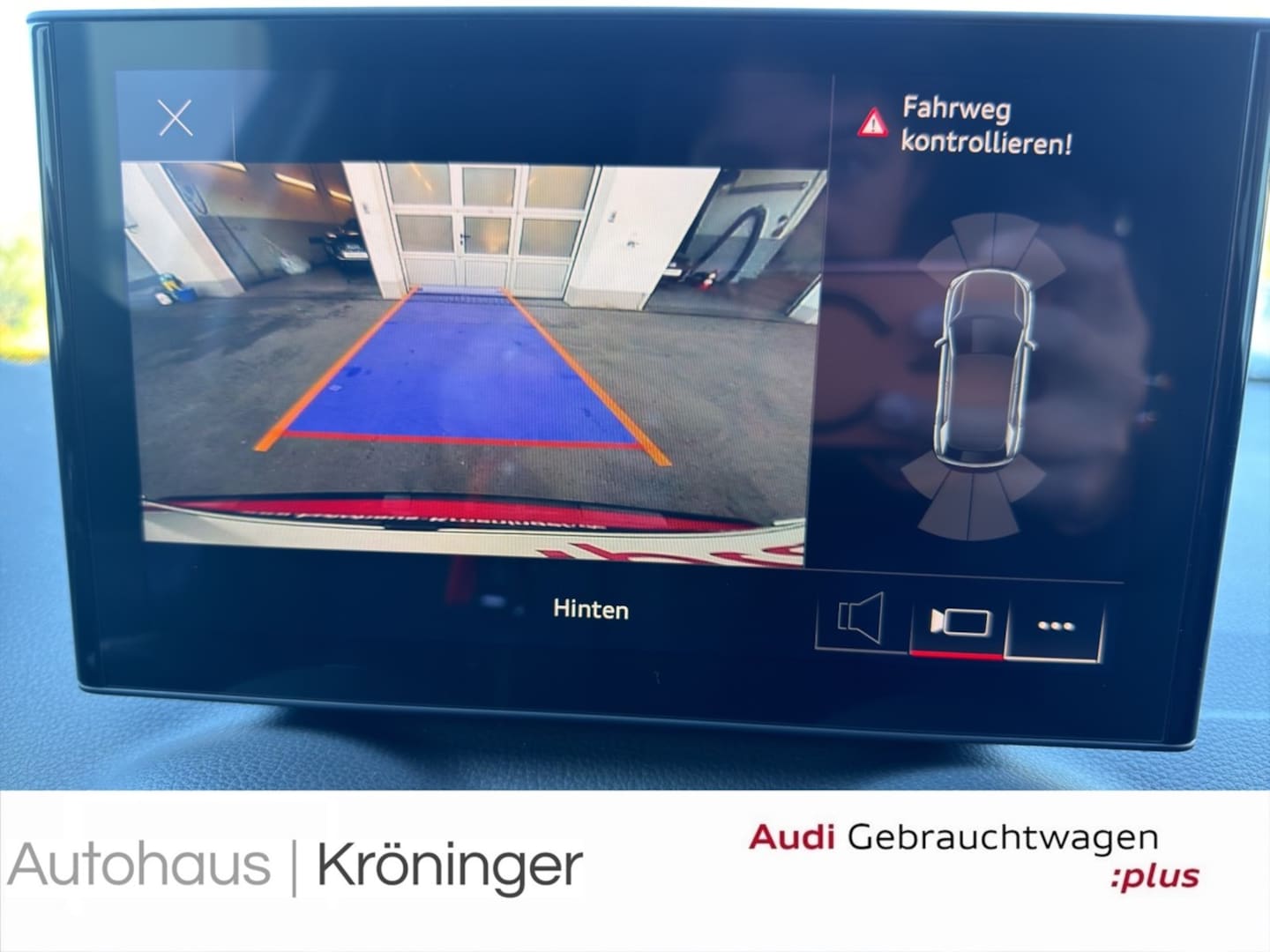 Bild über Audi Q2 advanced 35 TFSI S tronic - für weitere Informationen kontaktieren Sie den Audi Partner