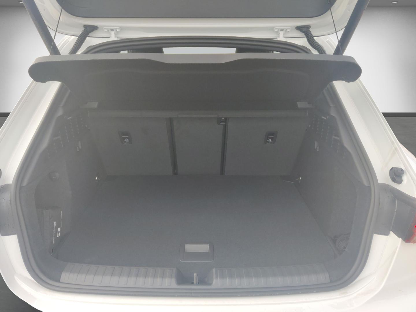 Image about Audi RS 3 Sportback TFSI quattro S tronic