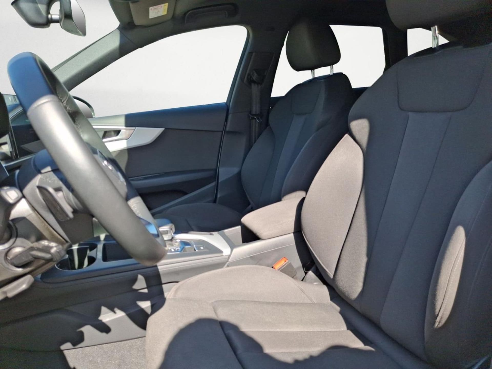 Audi A4 Avant S line