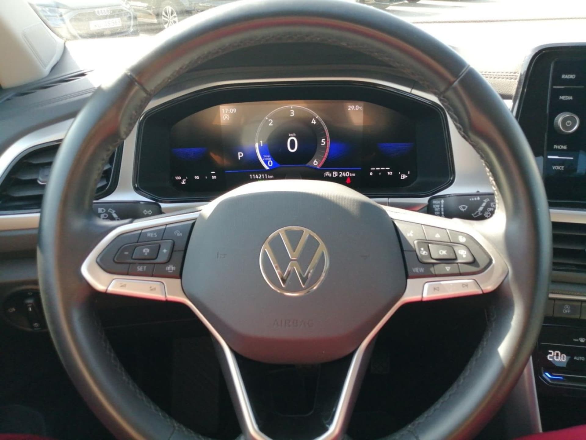 Volkswagen T-Roc Life