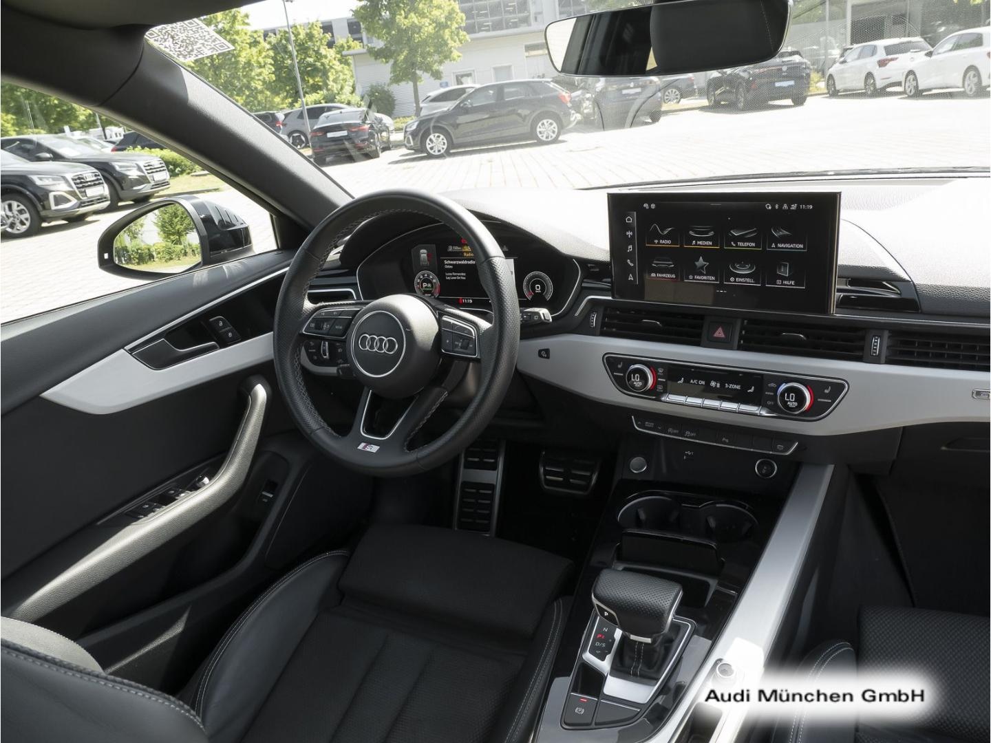 Bild über Audi A4 Avant S line 45 TFSI quattro S tronic - für weitere Informationen kontaktieren Sie den Audi Partner